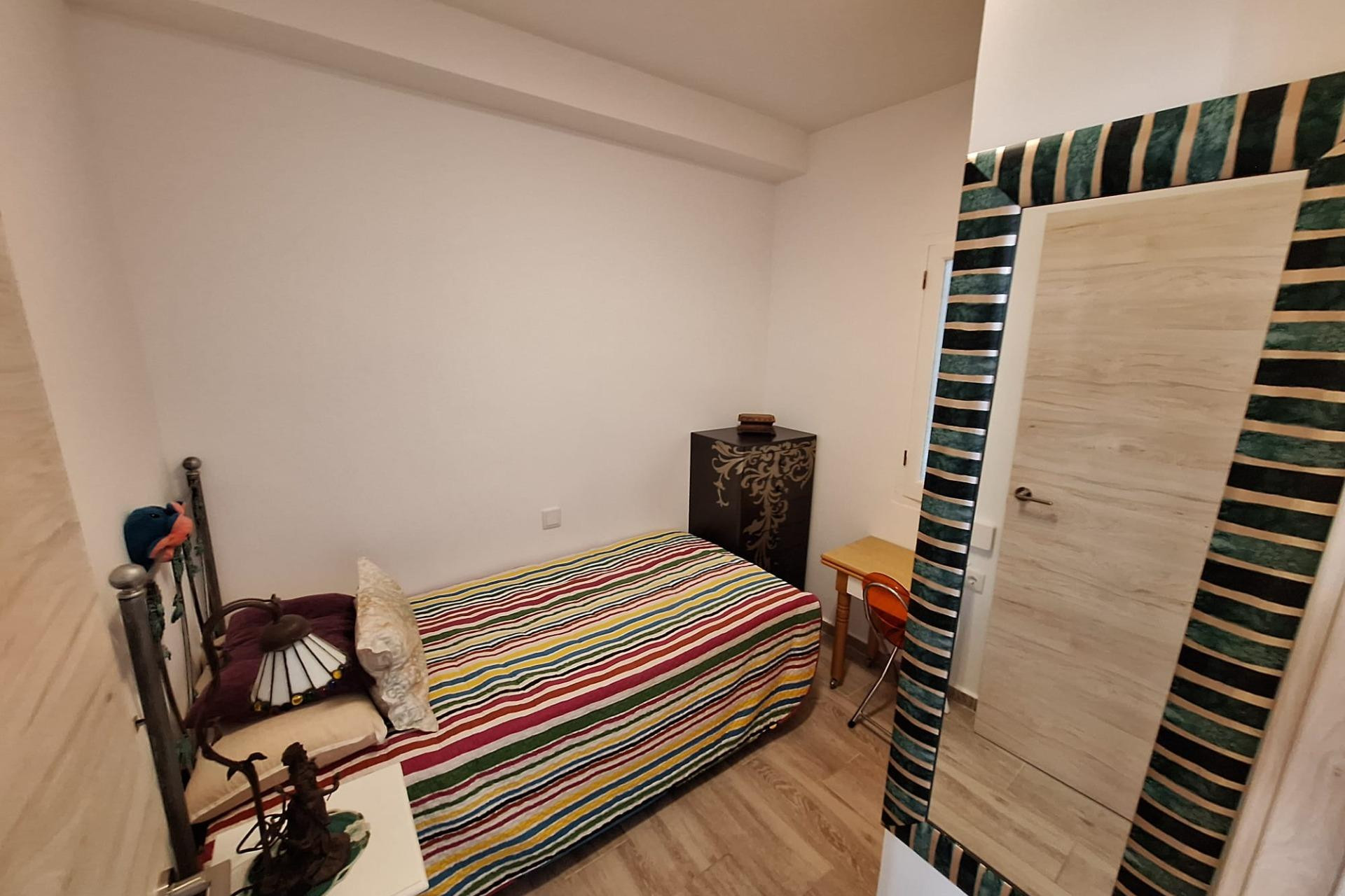 Lange Termijn Verhuur - Appartement - Torrevieja - Playa de los Naufragos