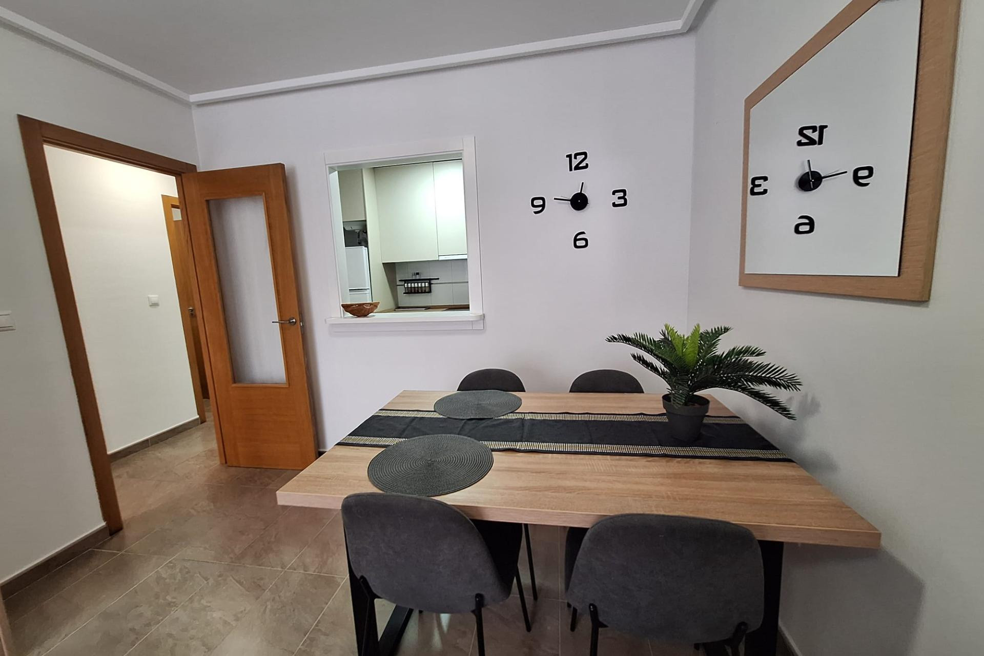 Lange Termijn Verhuur - Appartement  - Torrevieja