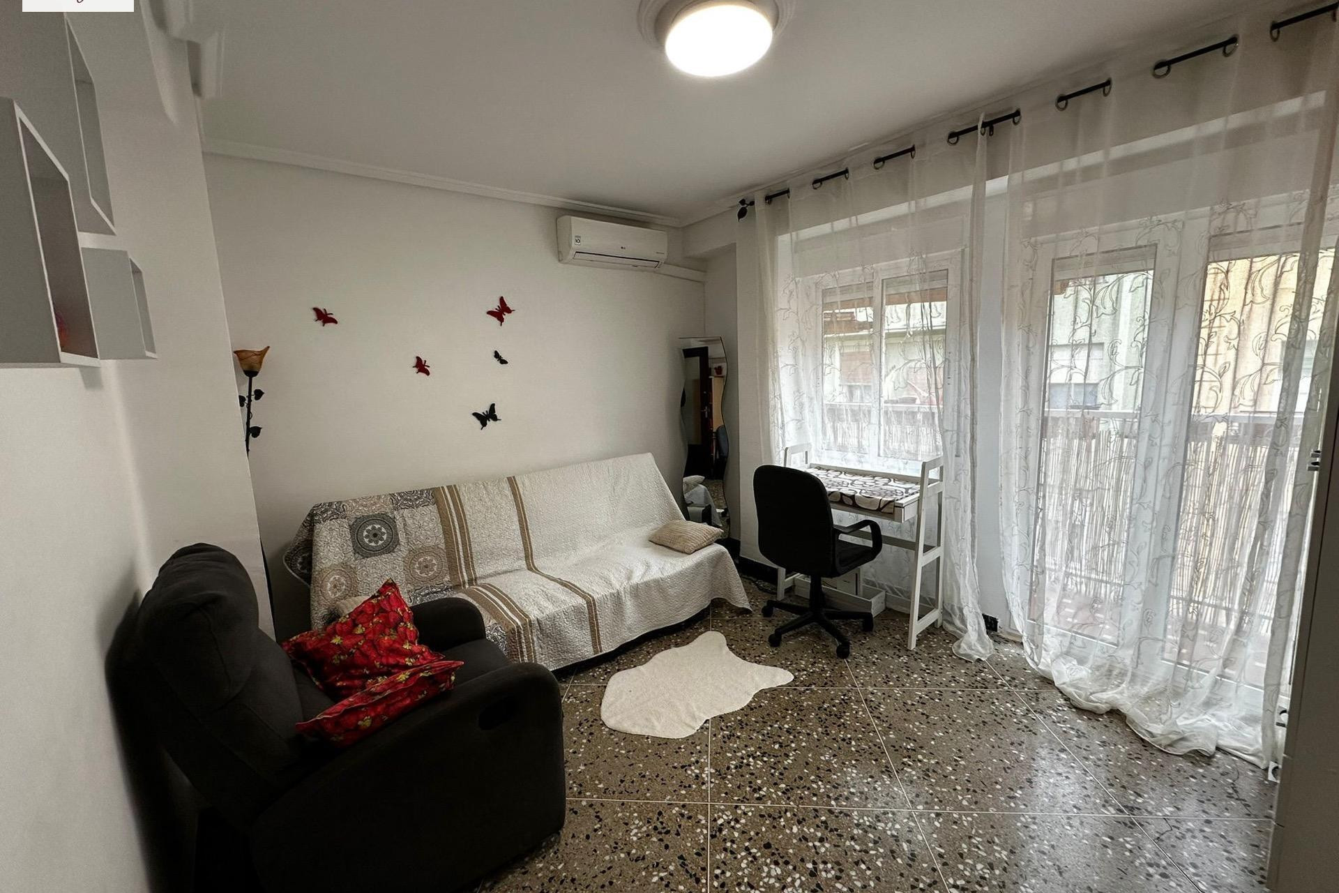 Lange Termijn Verhuur - Appartement  - Valencia - Mont-Olivet