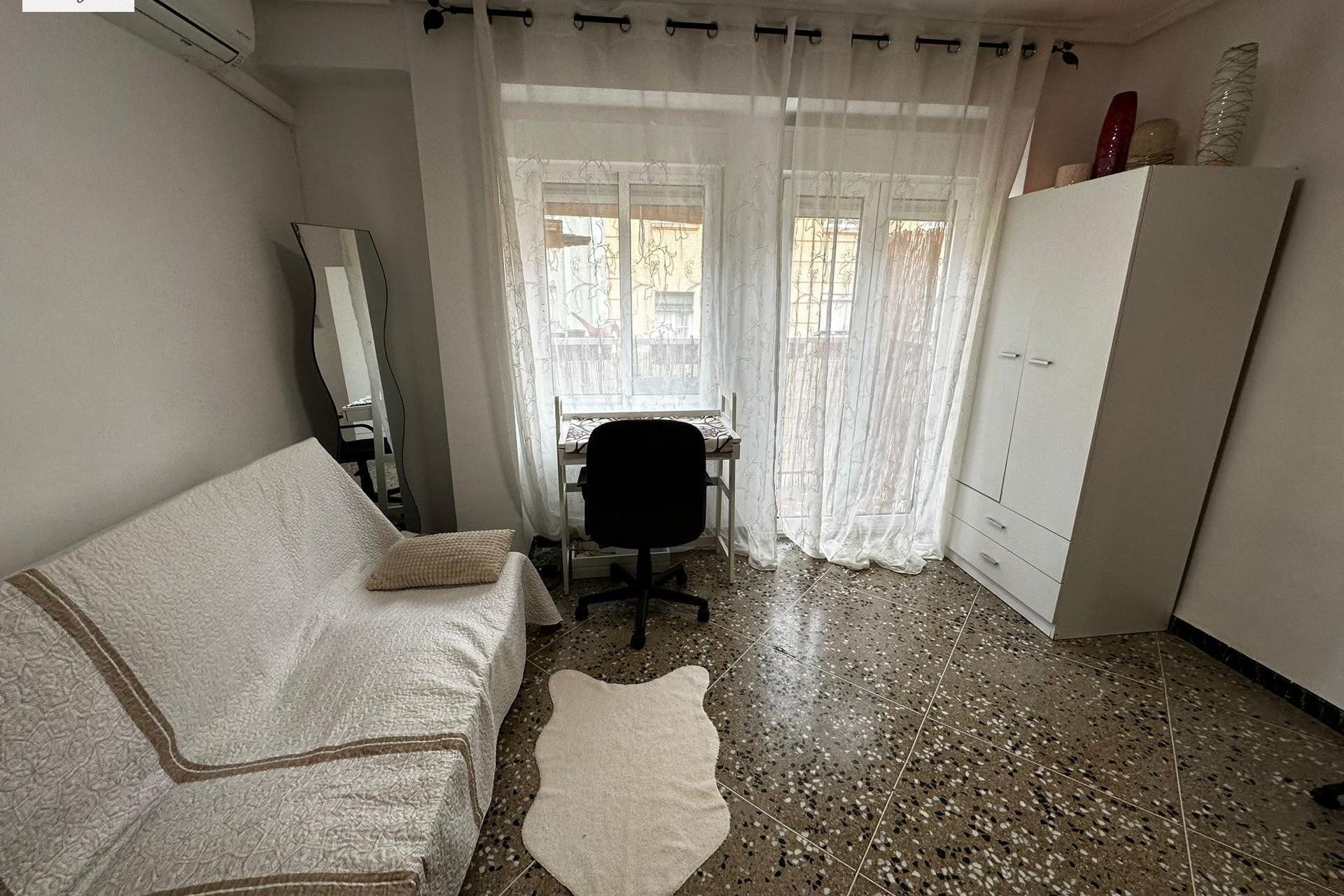 Lange Termijn Verhuur - Appartement  - Valencia - Mont-Olivet