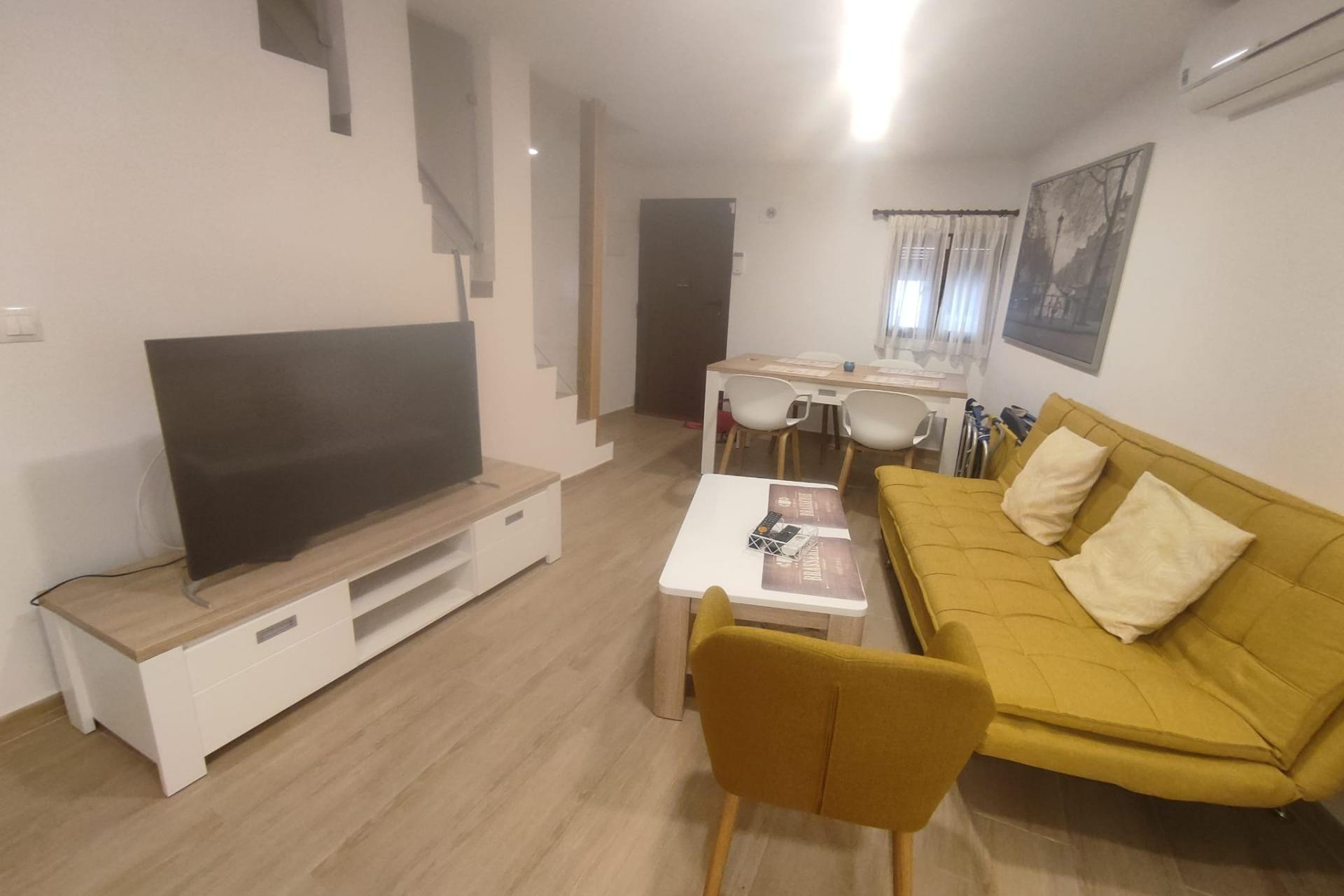 Lange Termijn Verhuur - Appartement  - Villajoyosa - Pueblo