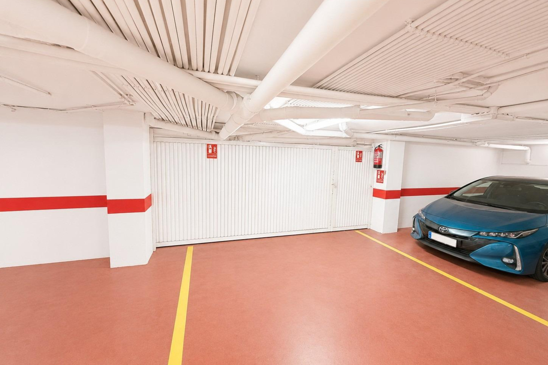 Lange Termijn Verhuur - Garage - Torrevieja - Centro