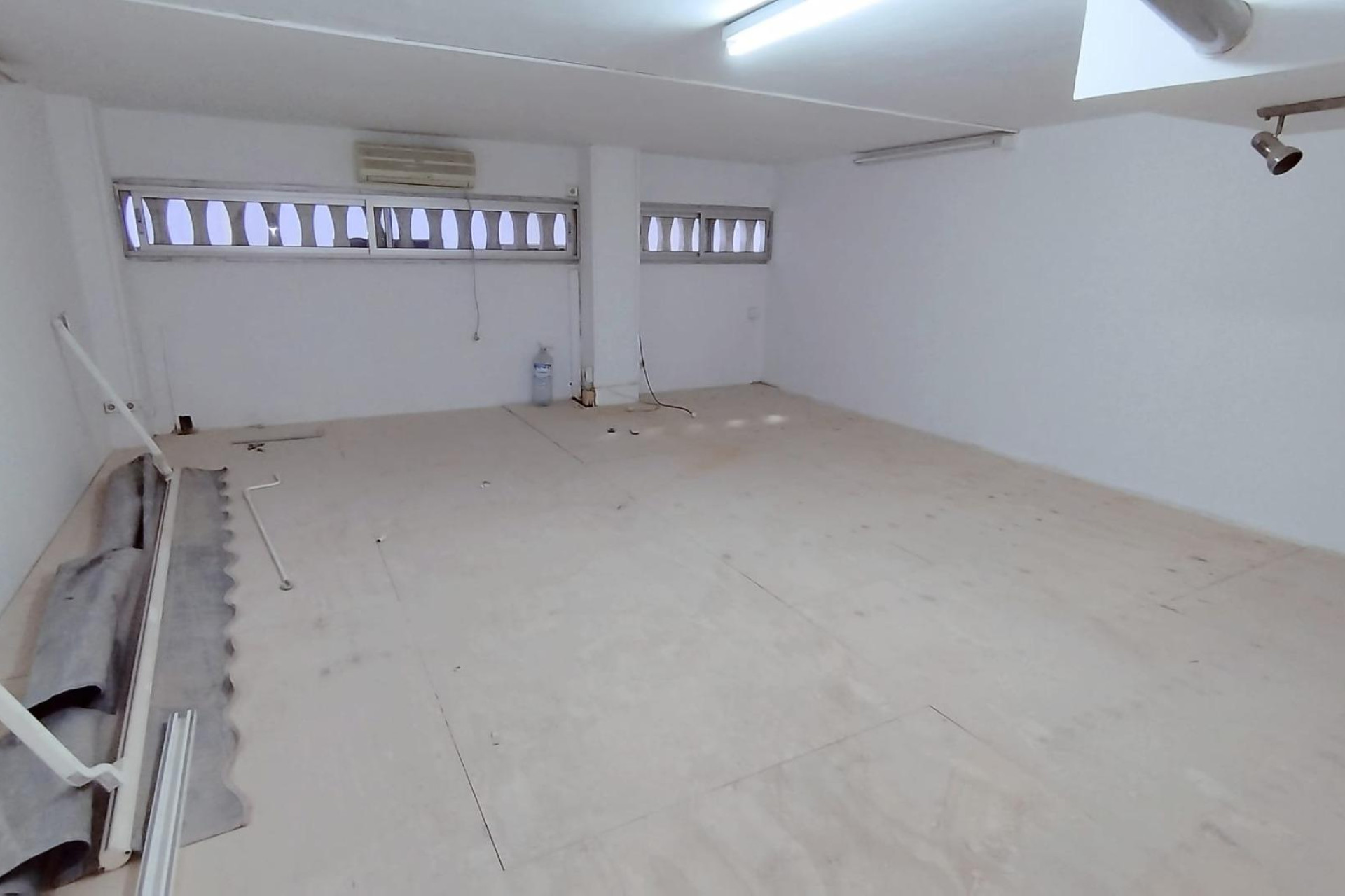 Lange Termijn Verhuur - Winkel Ruimte - Alicante - La Florida