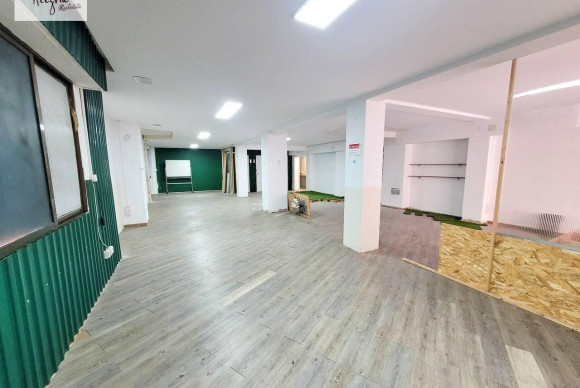 Local Comercial - Alquiler a largo plazo - Valencia - ALQV096