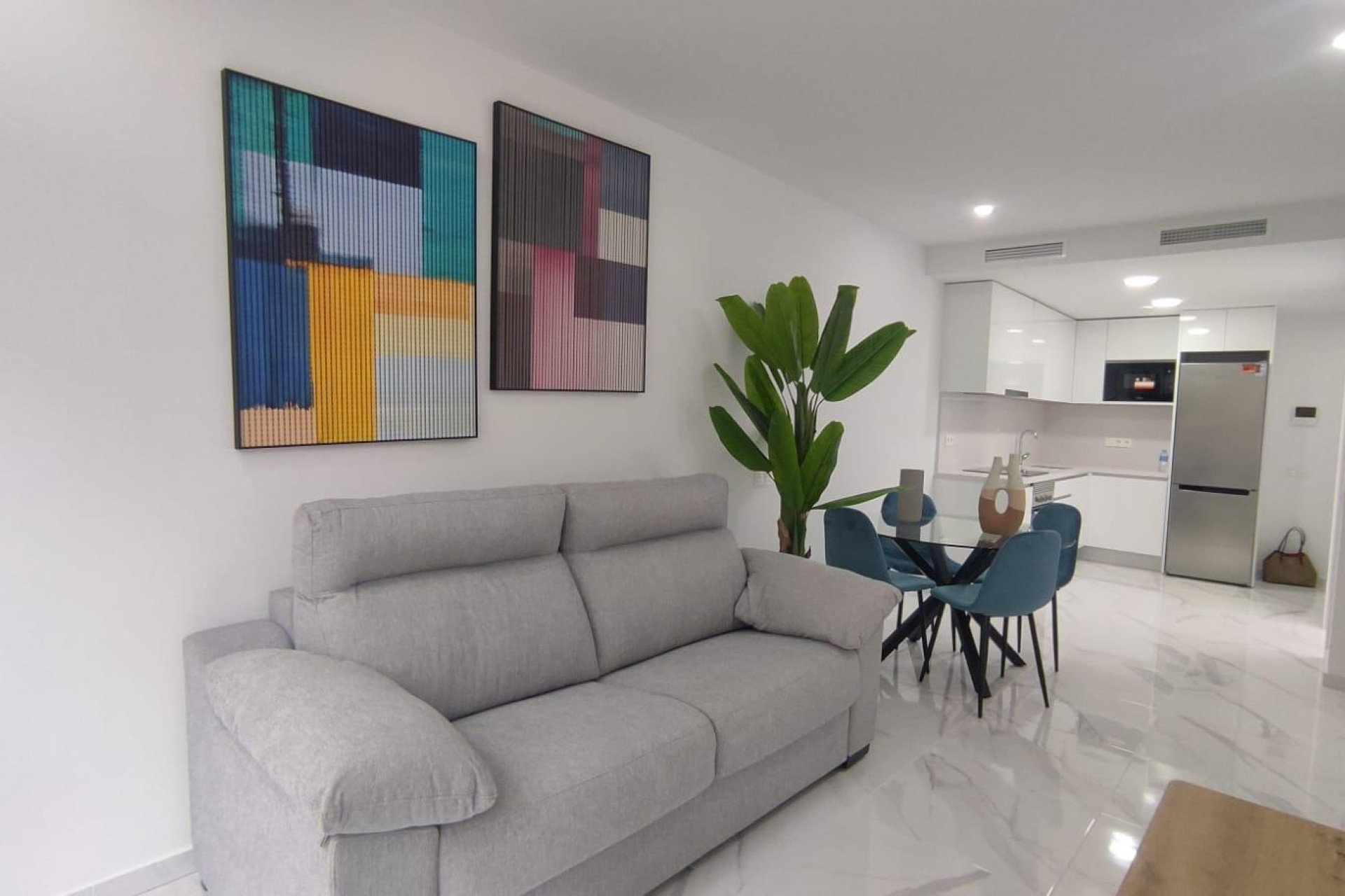 Location à long terme - Appartement - Alicante - Centro Tradicional