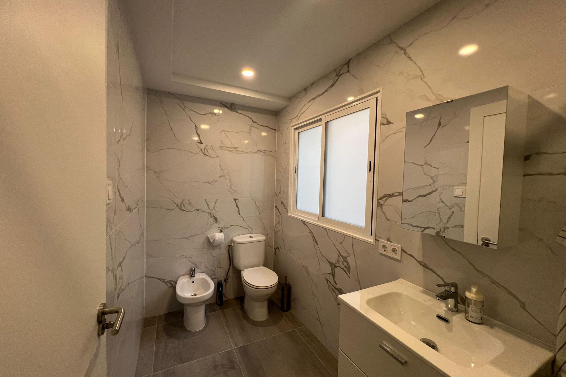 Location à long terme - Appartement - Alicante - Centro