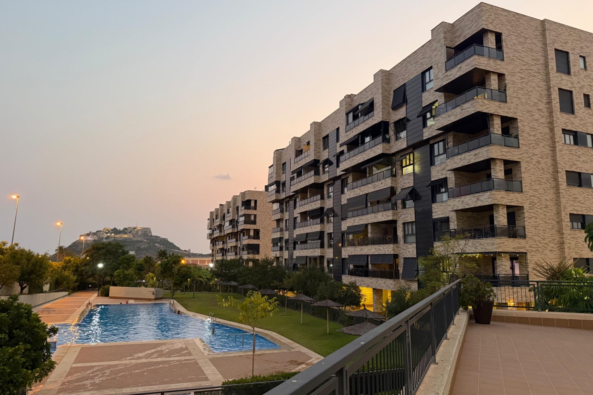 Location à long terme - Appartement - Alicante - Vistahermosa