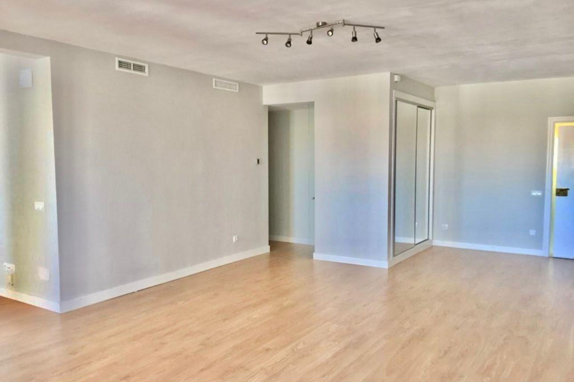 Location à long terme - Appartement - Madrid - Ciudad Universitaria