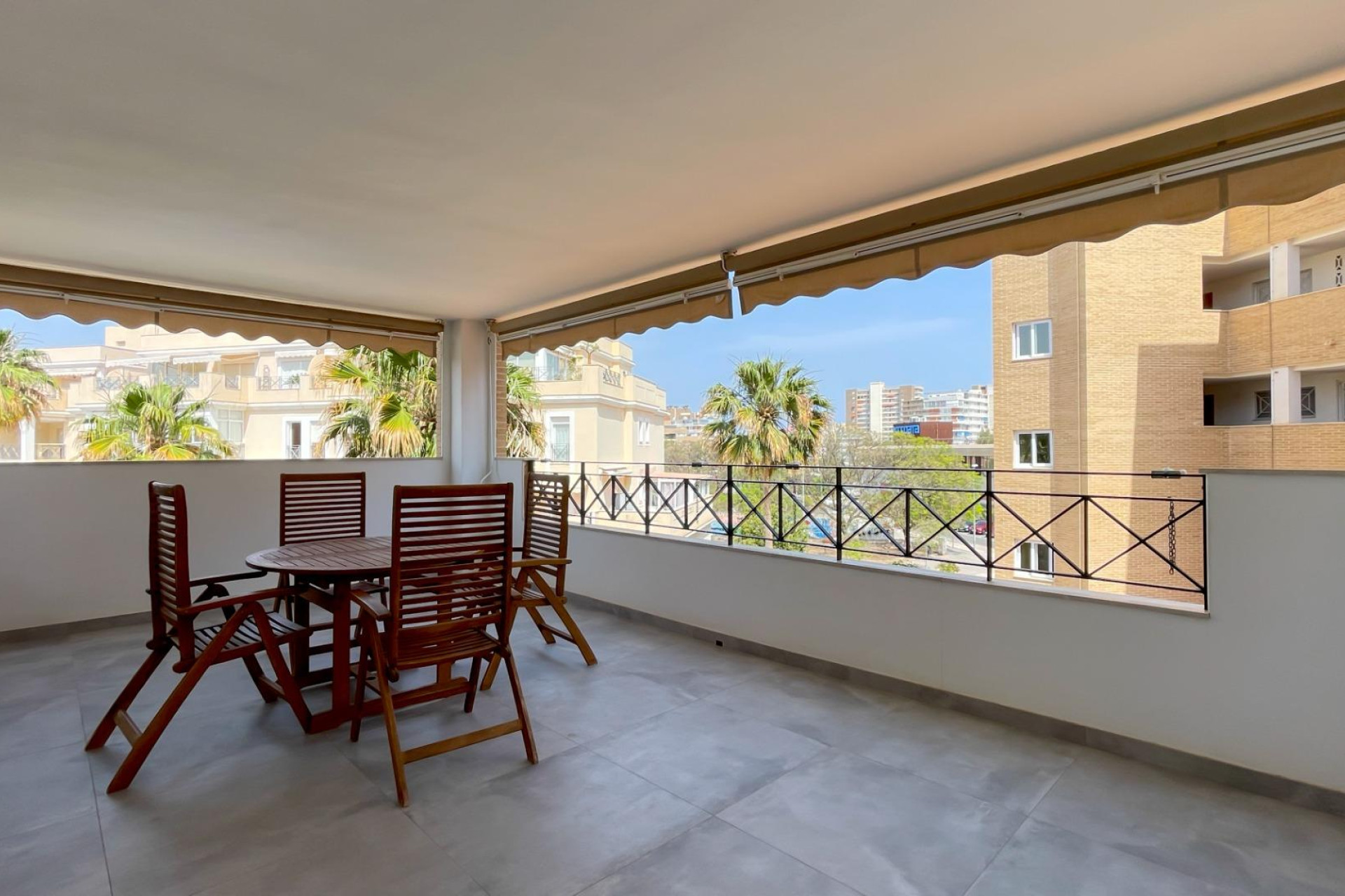 Location à long terme - Appartement - SAN JUAN ALICANTE - Campo de golf