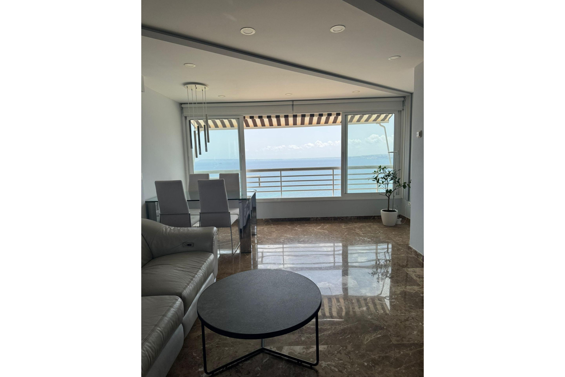 Location à long terme - Appartement - San Juan de Alicante - Avda costablanca