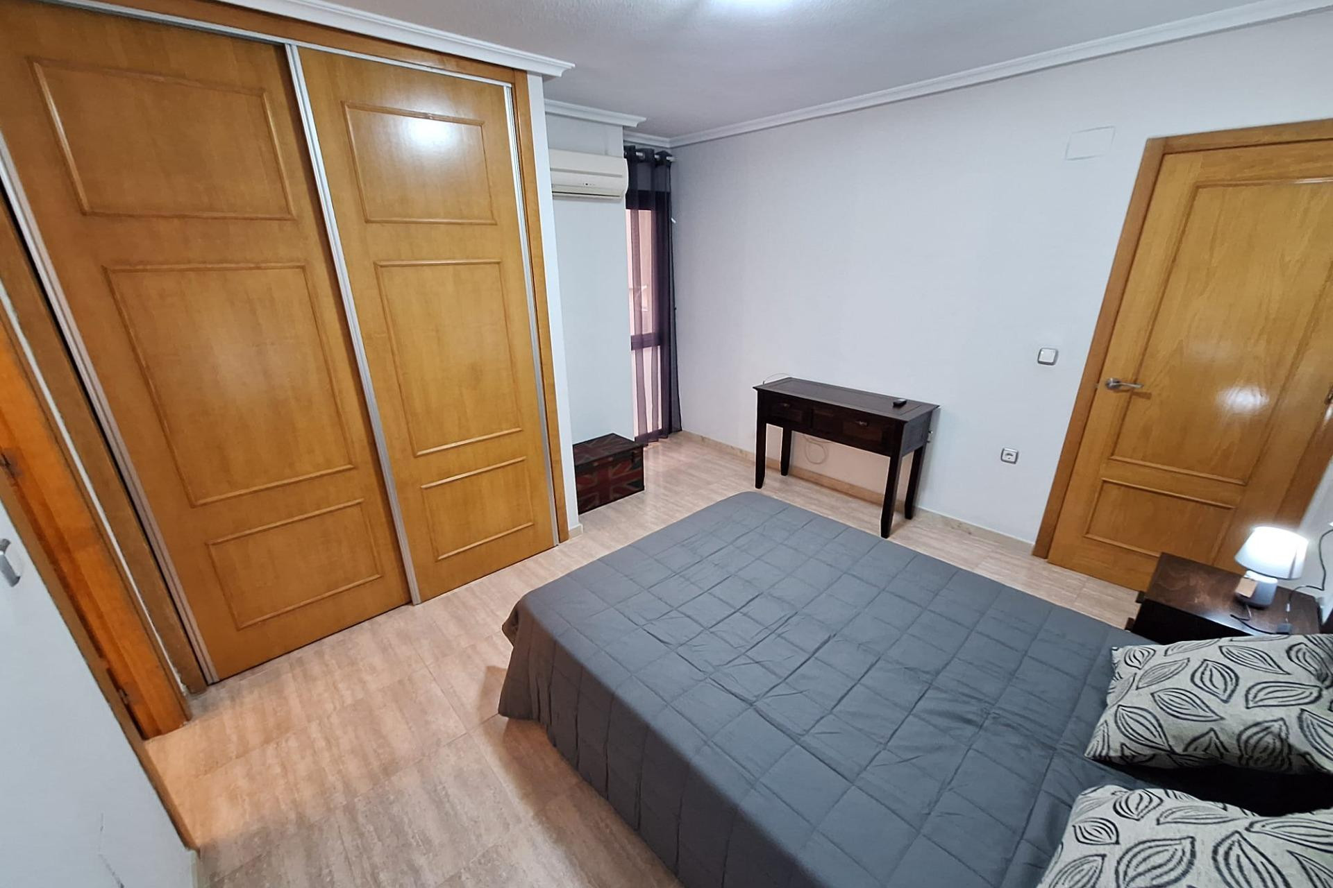 Location à long terme - Appartement - Torrevieja - Playa de los Locos