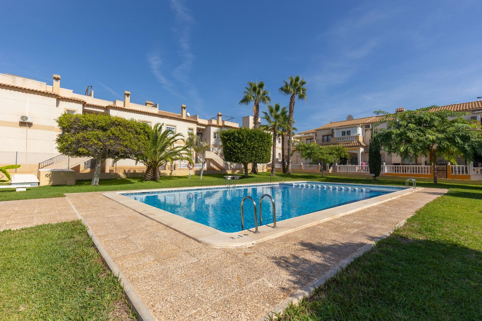 Location à long terme - Bungalow - Torrevieja - Zona los Frutales