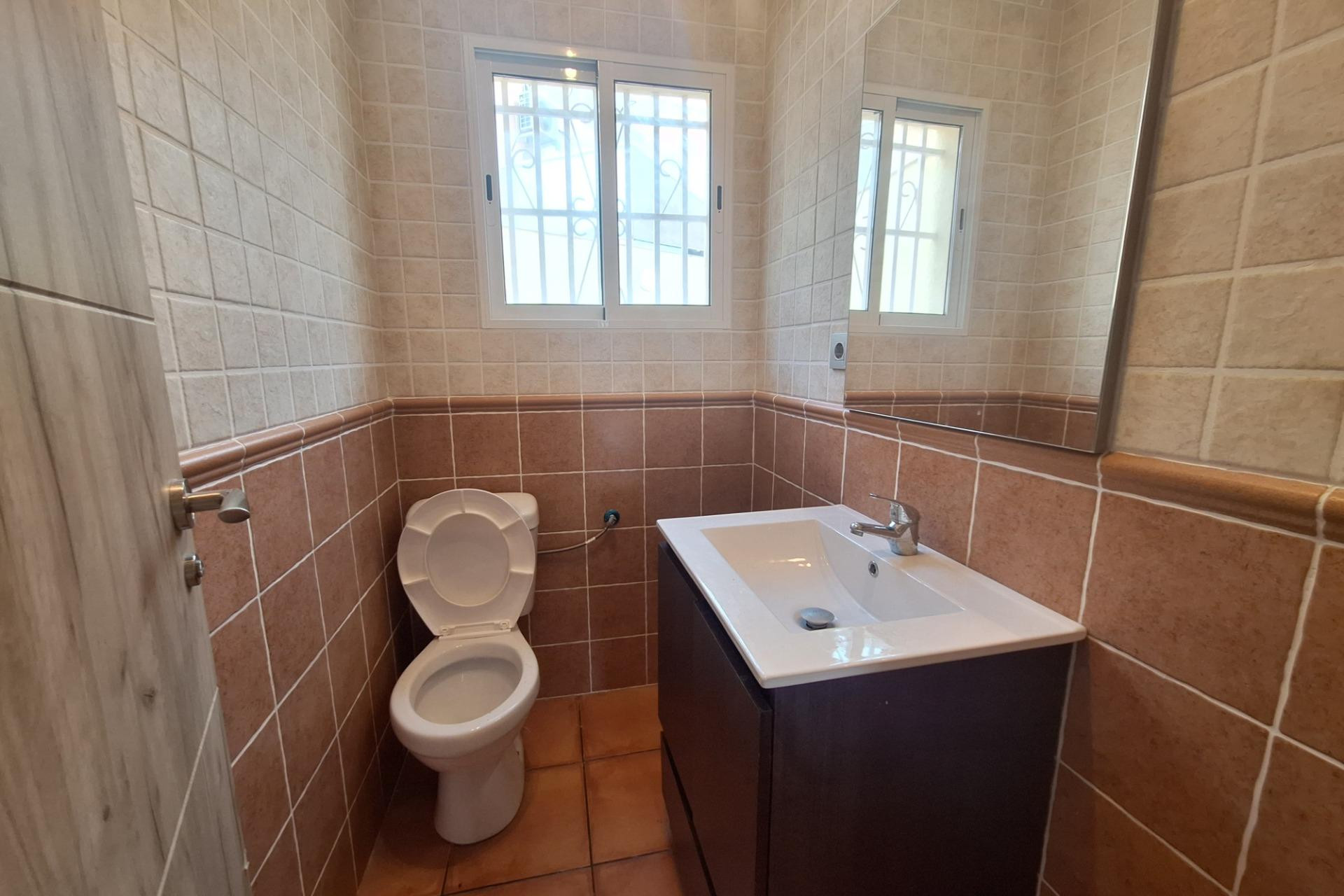 Location à long terme - Casa Tipo Dúplex - Torrevieja - Aguas Nuevas