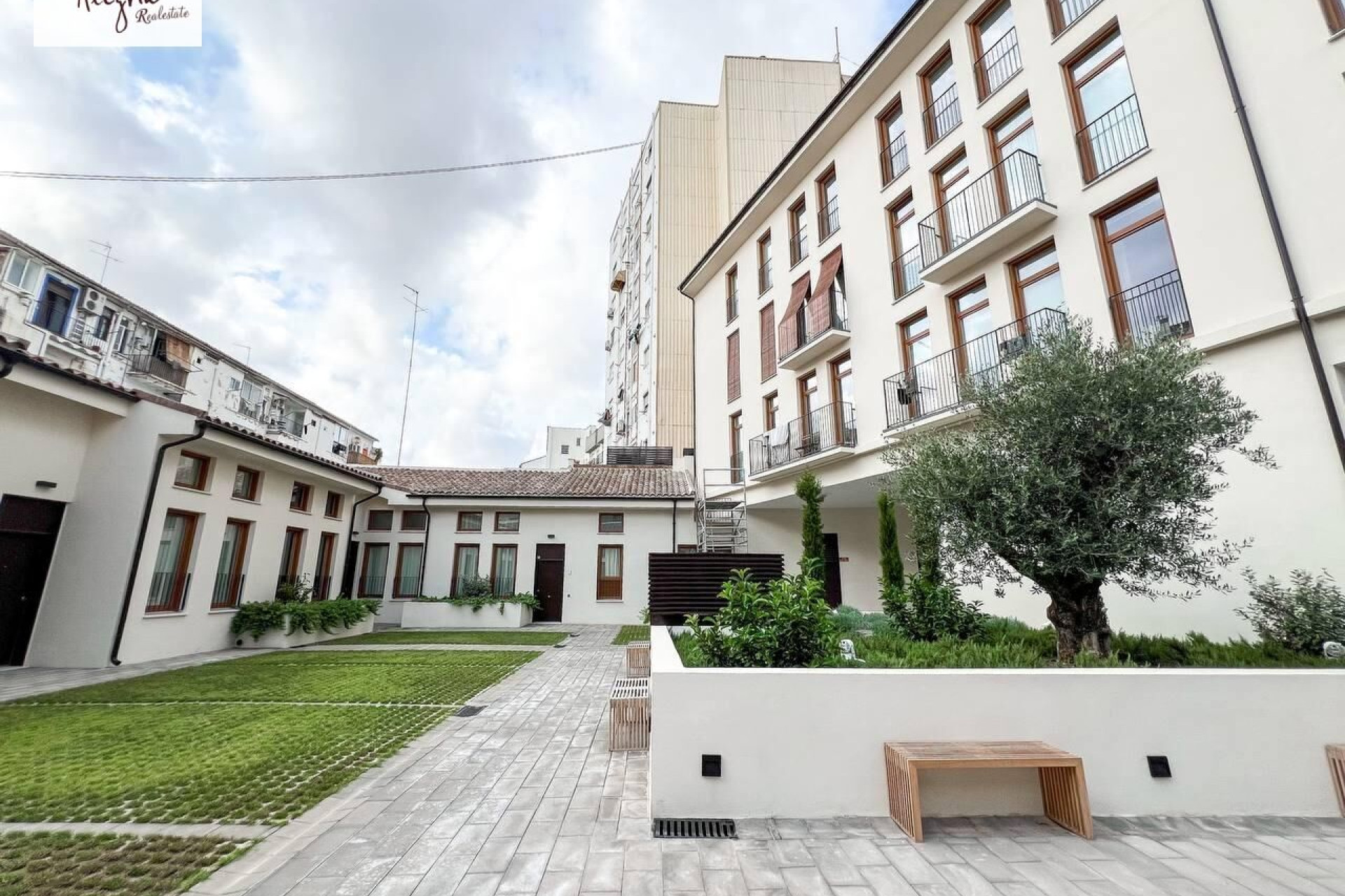 Location à long terme - Casa Tipo Dúplex - Valencia - Ciutat Vella