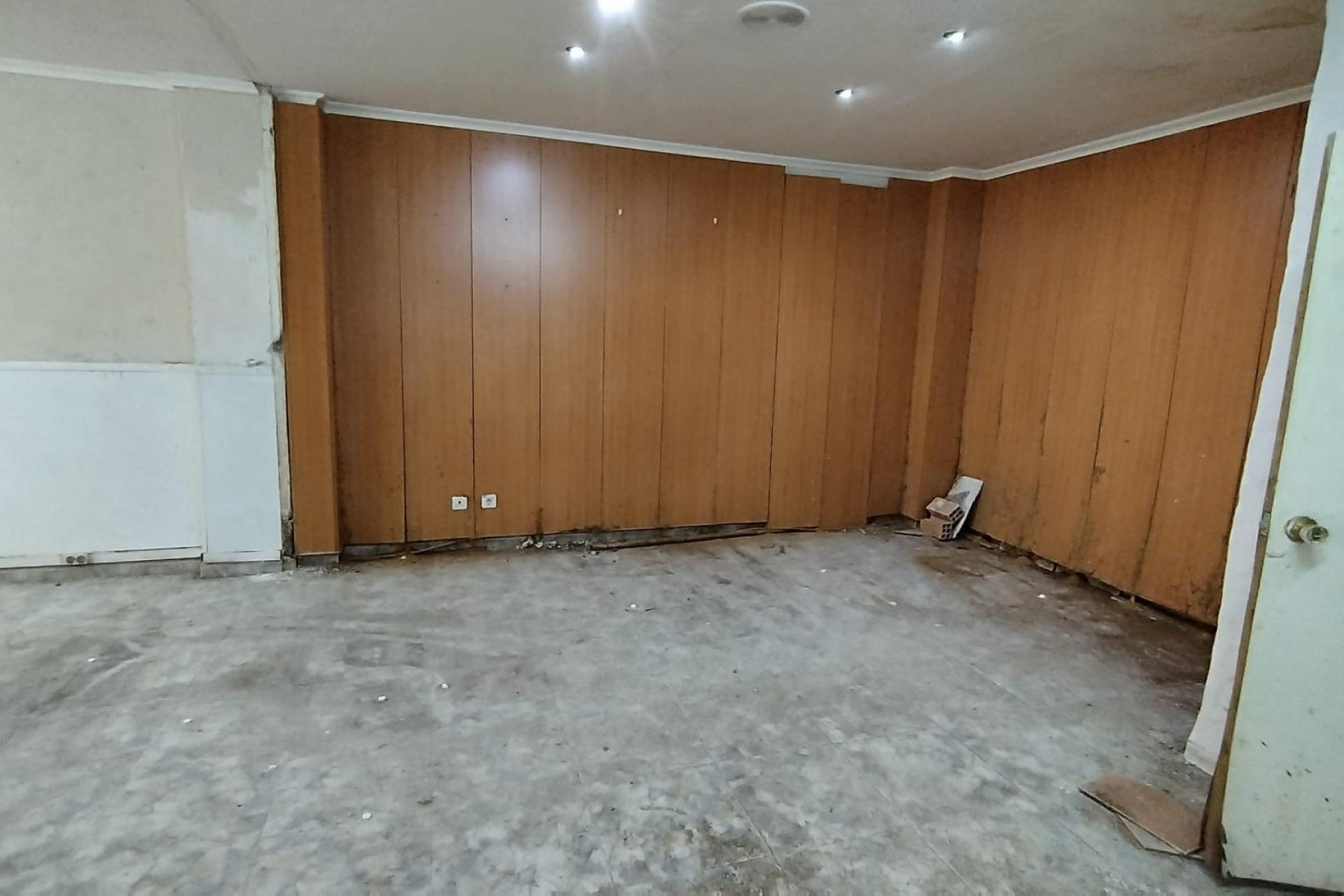 Location à long terme - Commercial Unit - Alicante - Carolinas Bajas