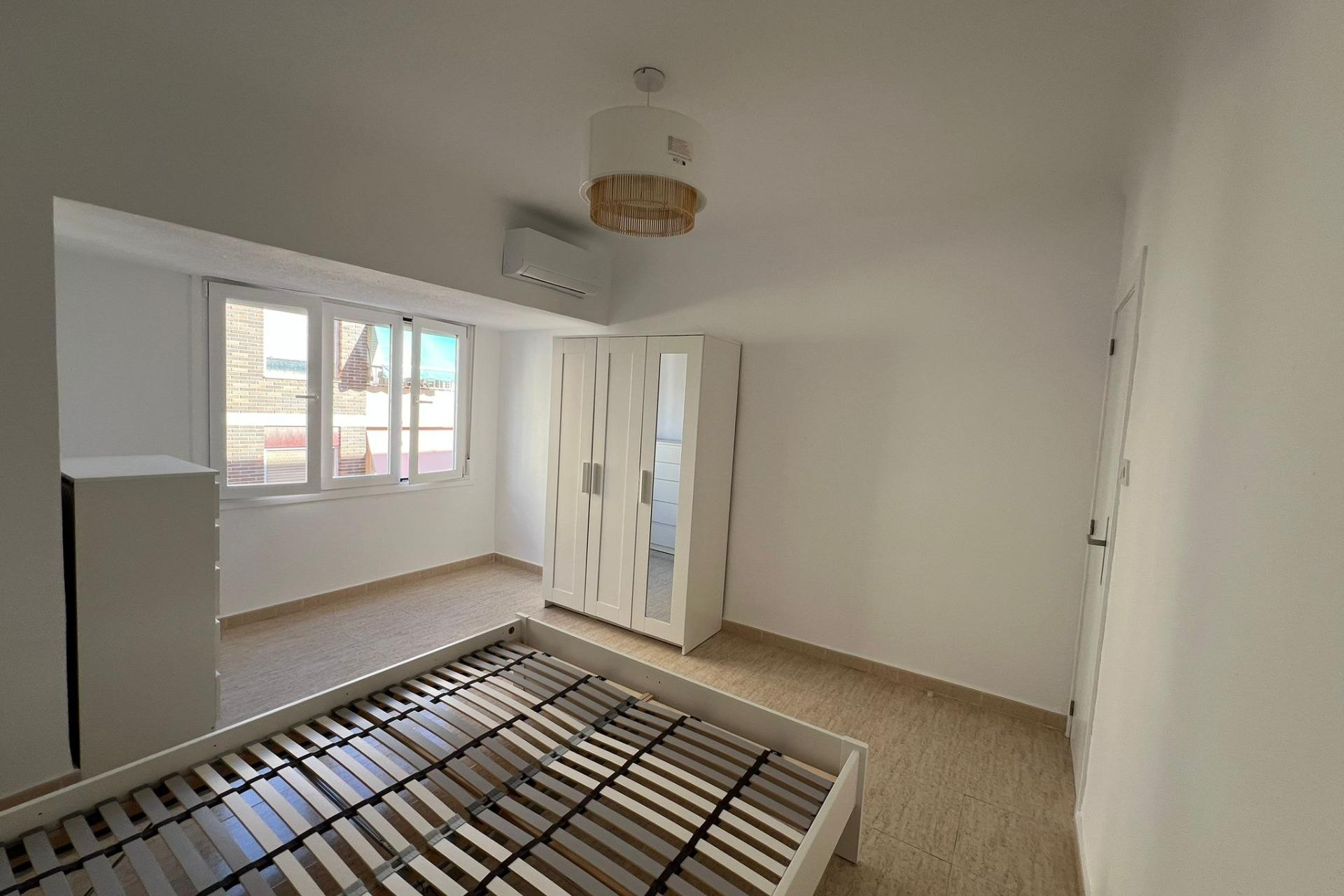 Long Term Rental - Apartment  - Alicante - Centro