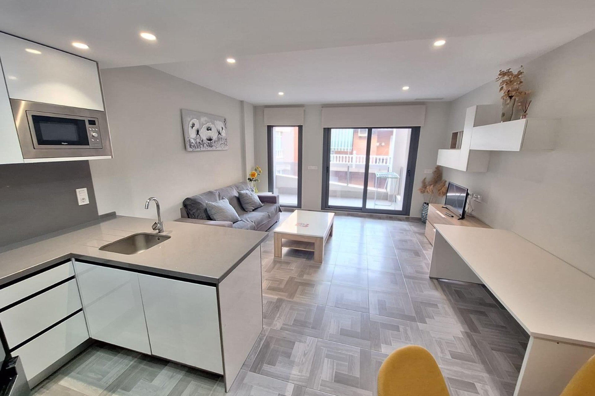 Long Term Rental - Apartment  - Torrevieja - Centro