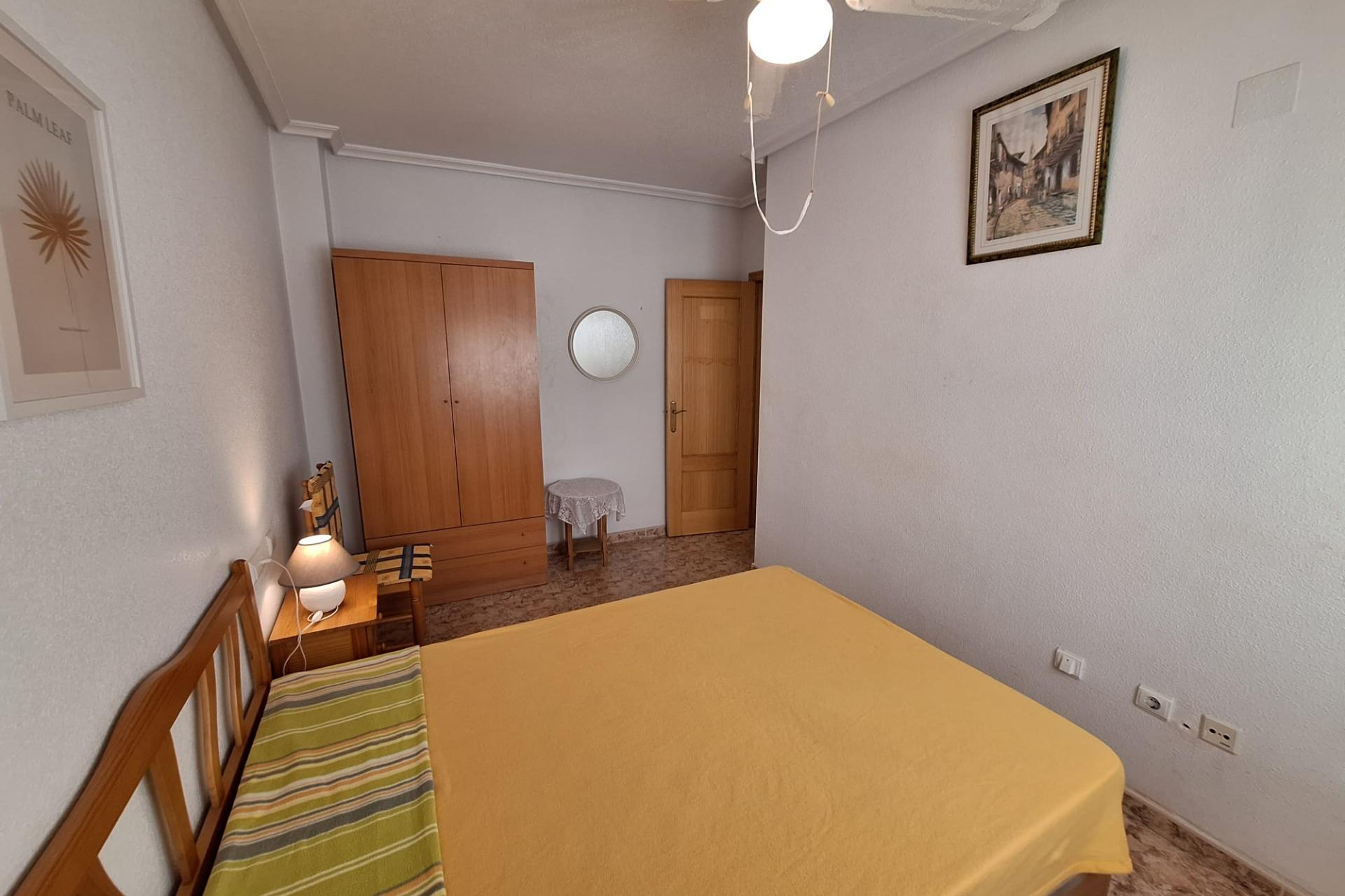 Long Term Rental - Apartment  - Torrevieja - Estacion de autobuses