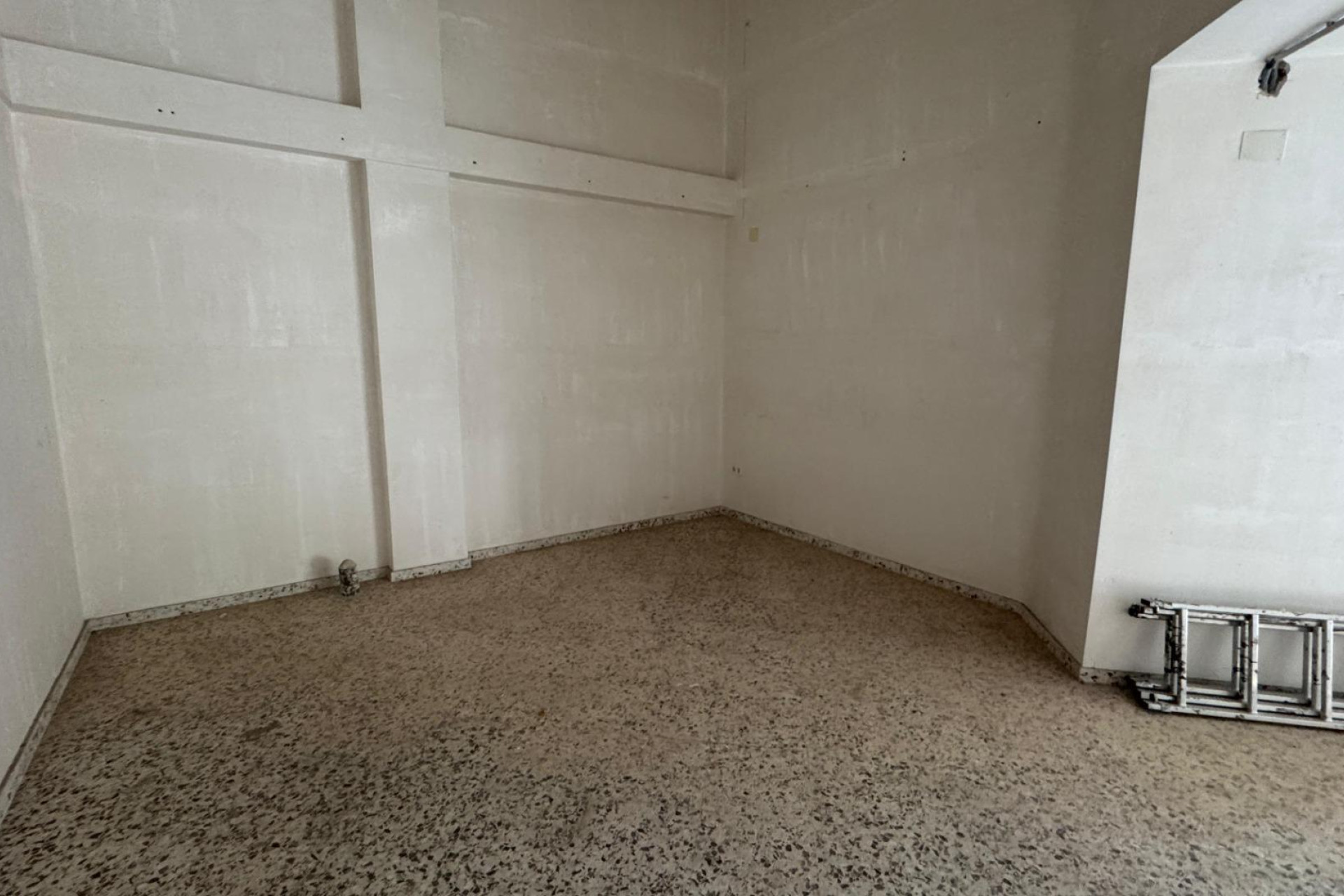 Long Term Rental - Commercial Unit - Alicante - Altozano
