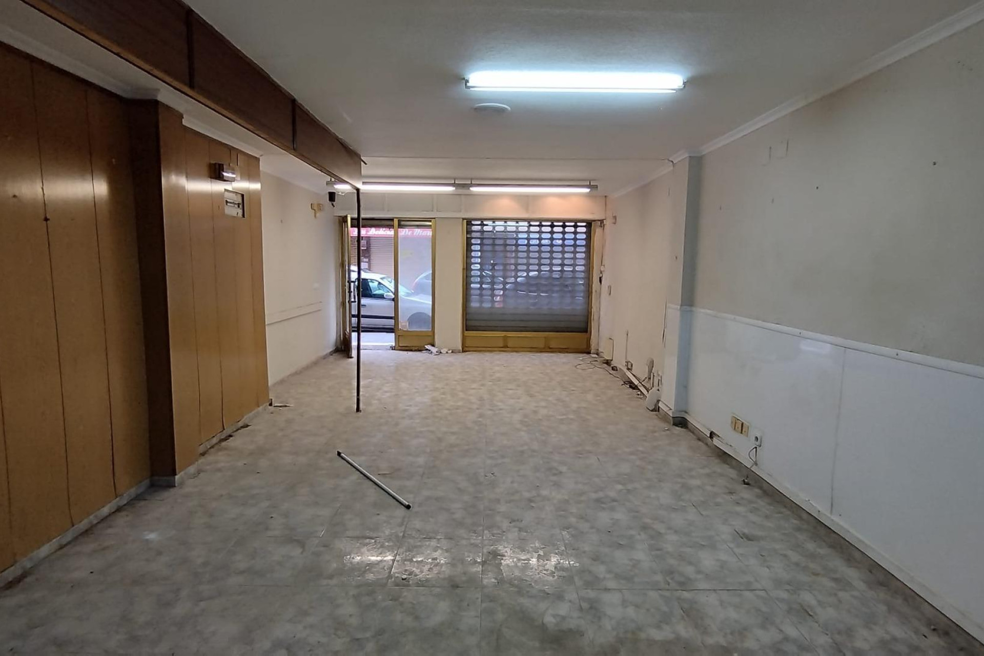 Long Term Rental - Commercial Unit - Alicante - Carolinas Bajas