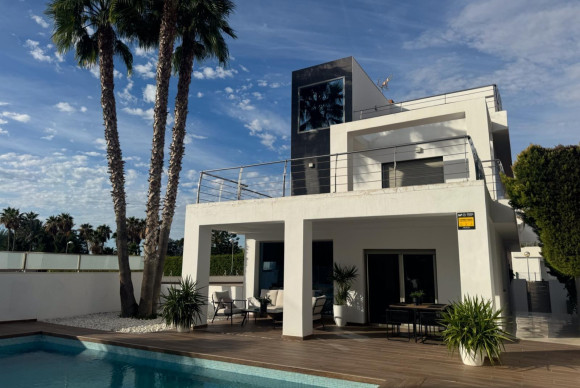 LUXE VILLA - Herverkoop - Alicante - Alicante Golf
