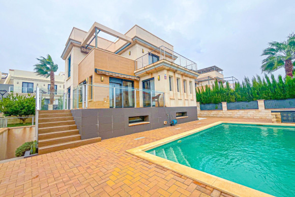 LUXE VILLA - Herverkoop - Orihuela Costa - La Zenia