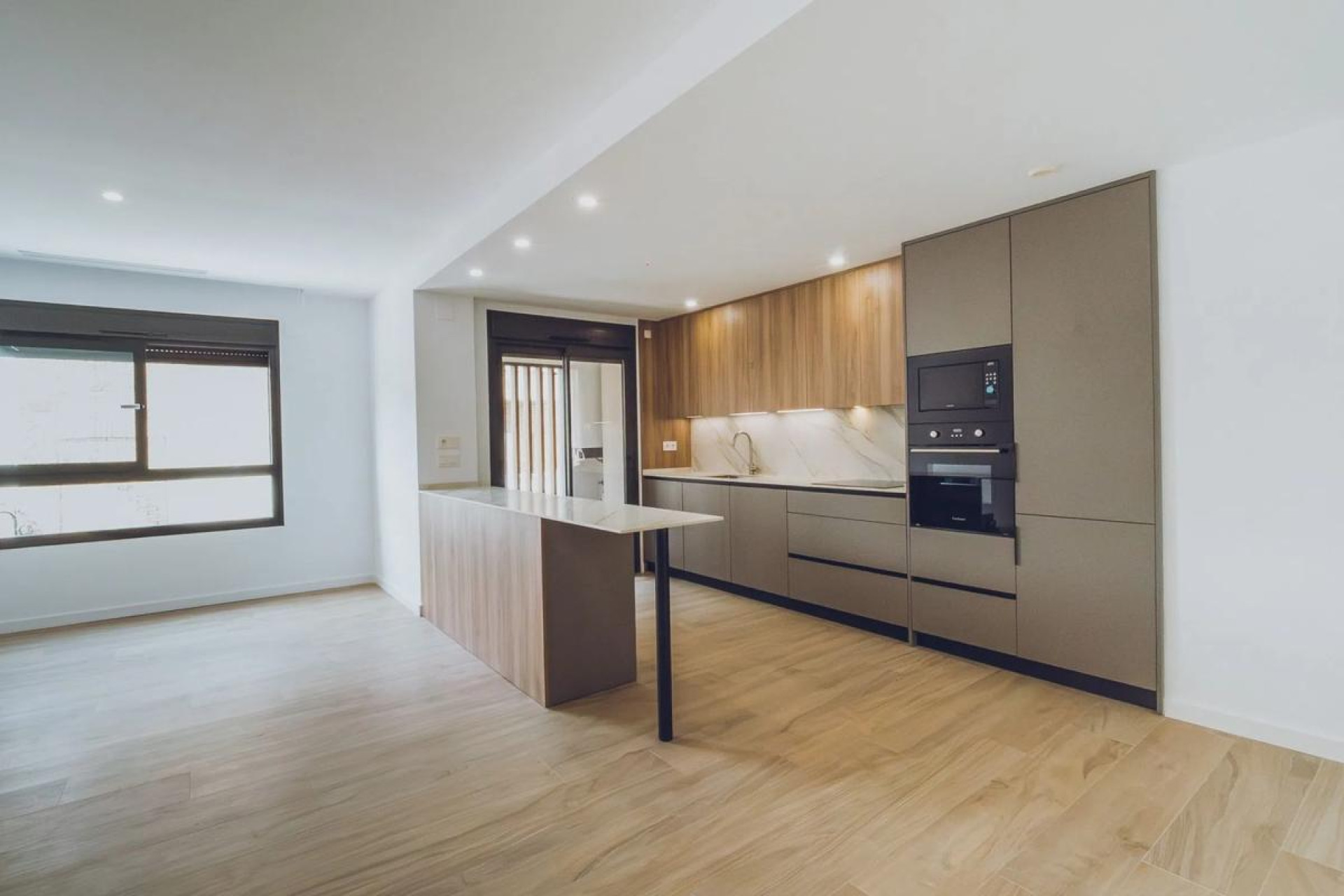 Nouvelle construction - Apartamentos - Redovan - Calle Antonio Machado, 19