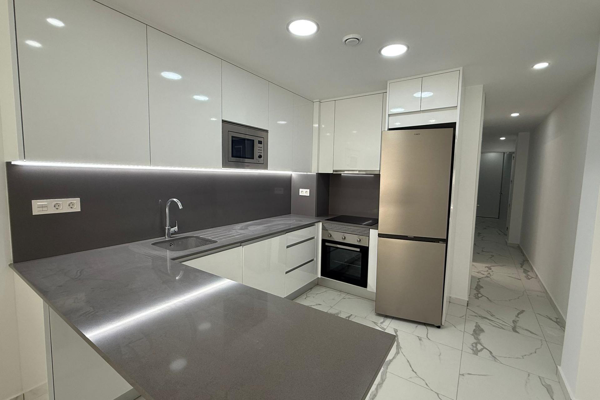 Obra nueva - Apartamento / piso - Torrevieja - Estacion de autobuses