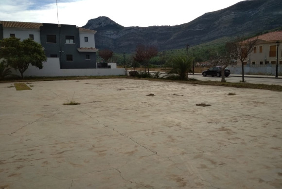 Parcela / Terreno - Reventa - Parcent - Pueblo