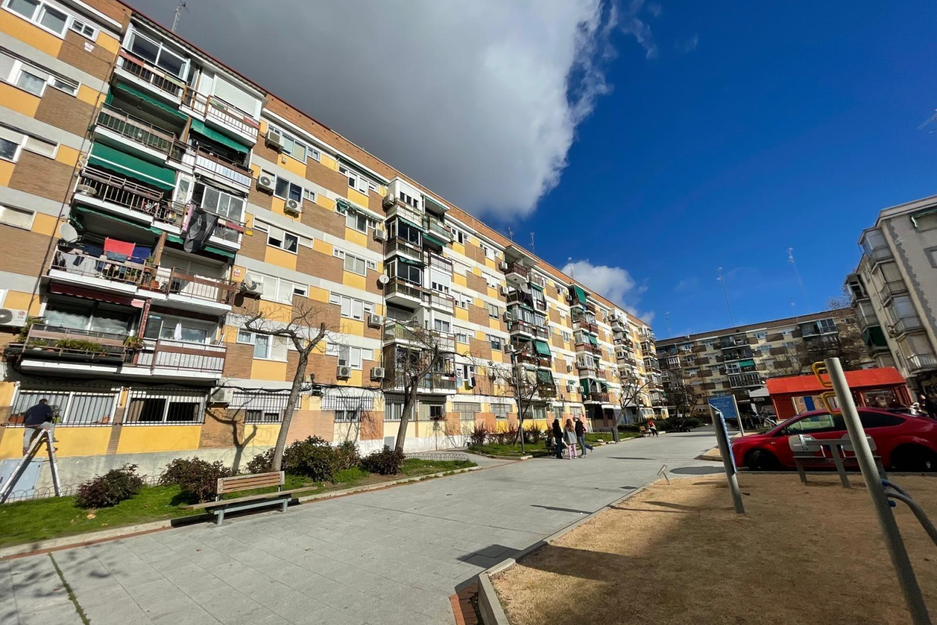 Resale - Apartment  - Alcorcon - Zona Renfe