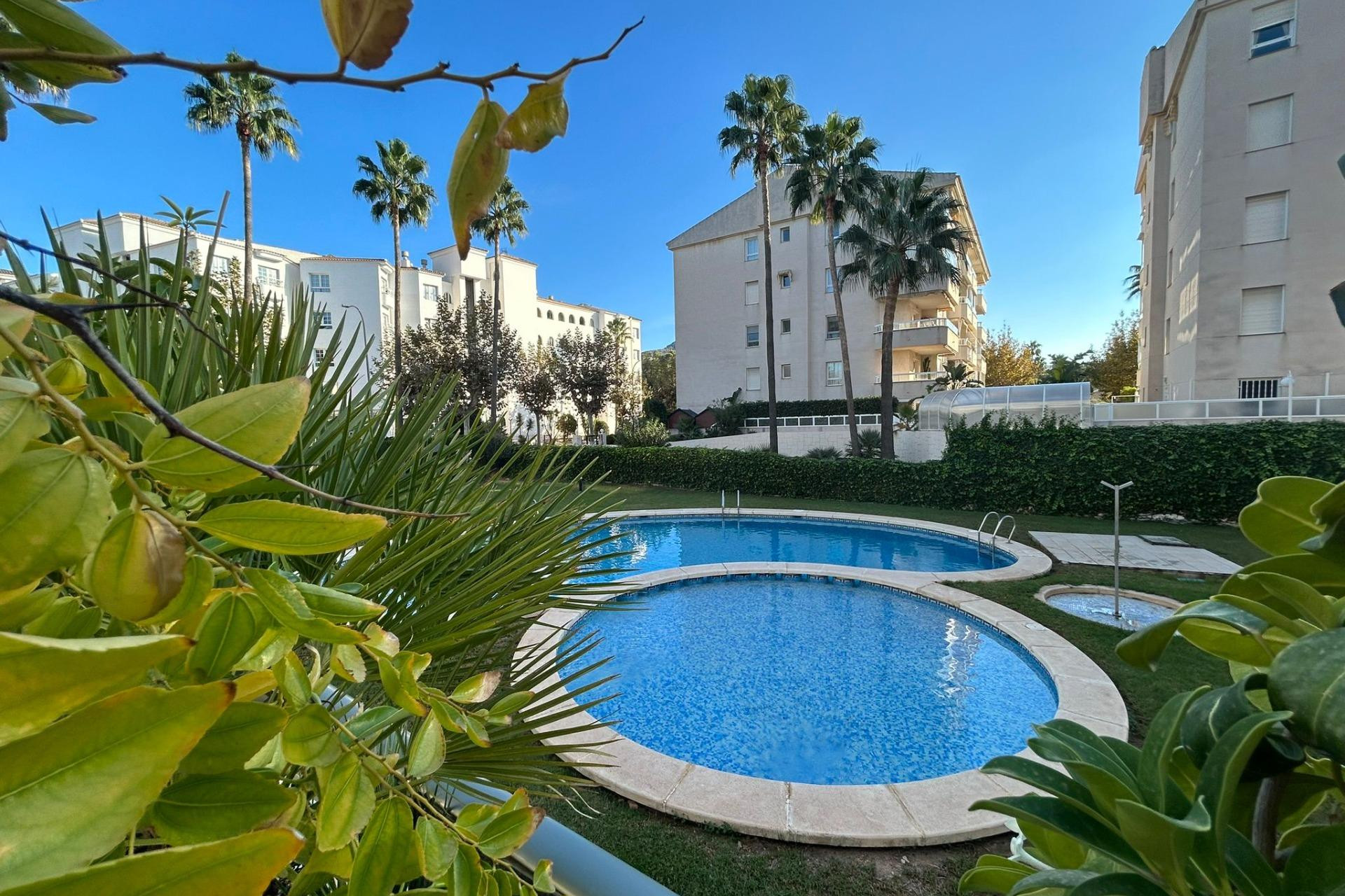 Resale - Apartment  - Alfaz del Pi - Albir