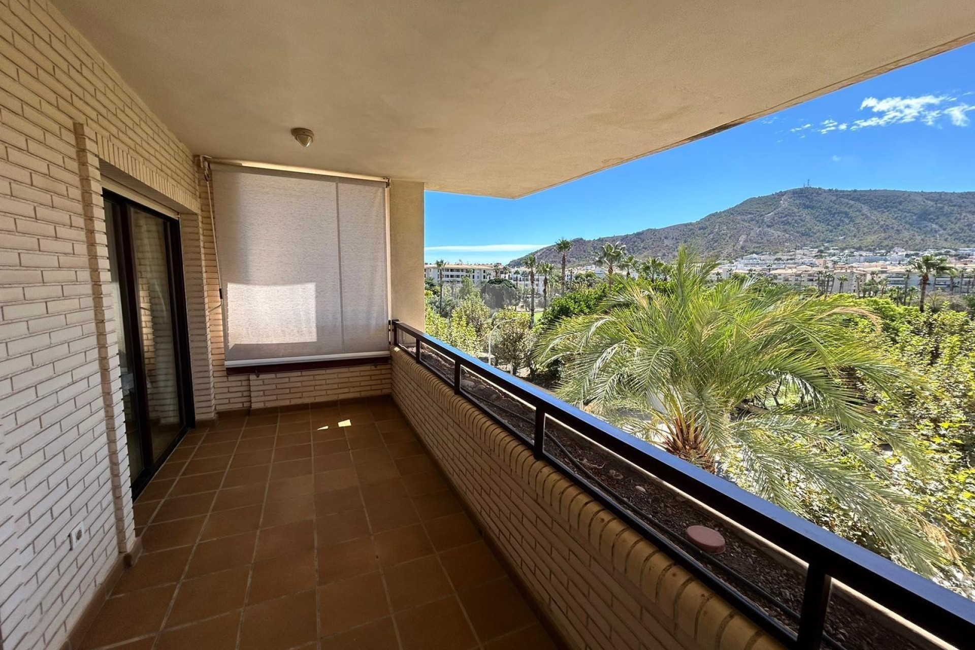 Resale - Apartment  - Alfaz del Pi - Albir