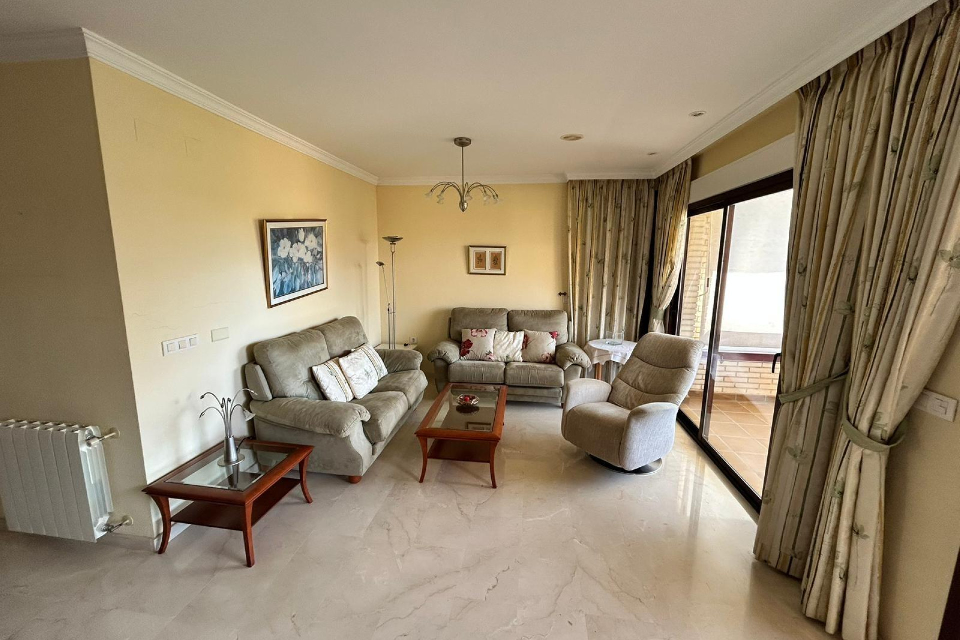 Resale - Apartment  - Alfaz del Pi - Albir