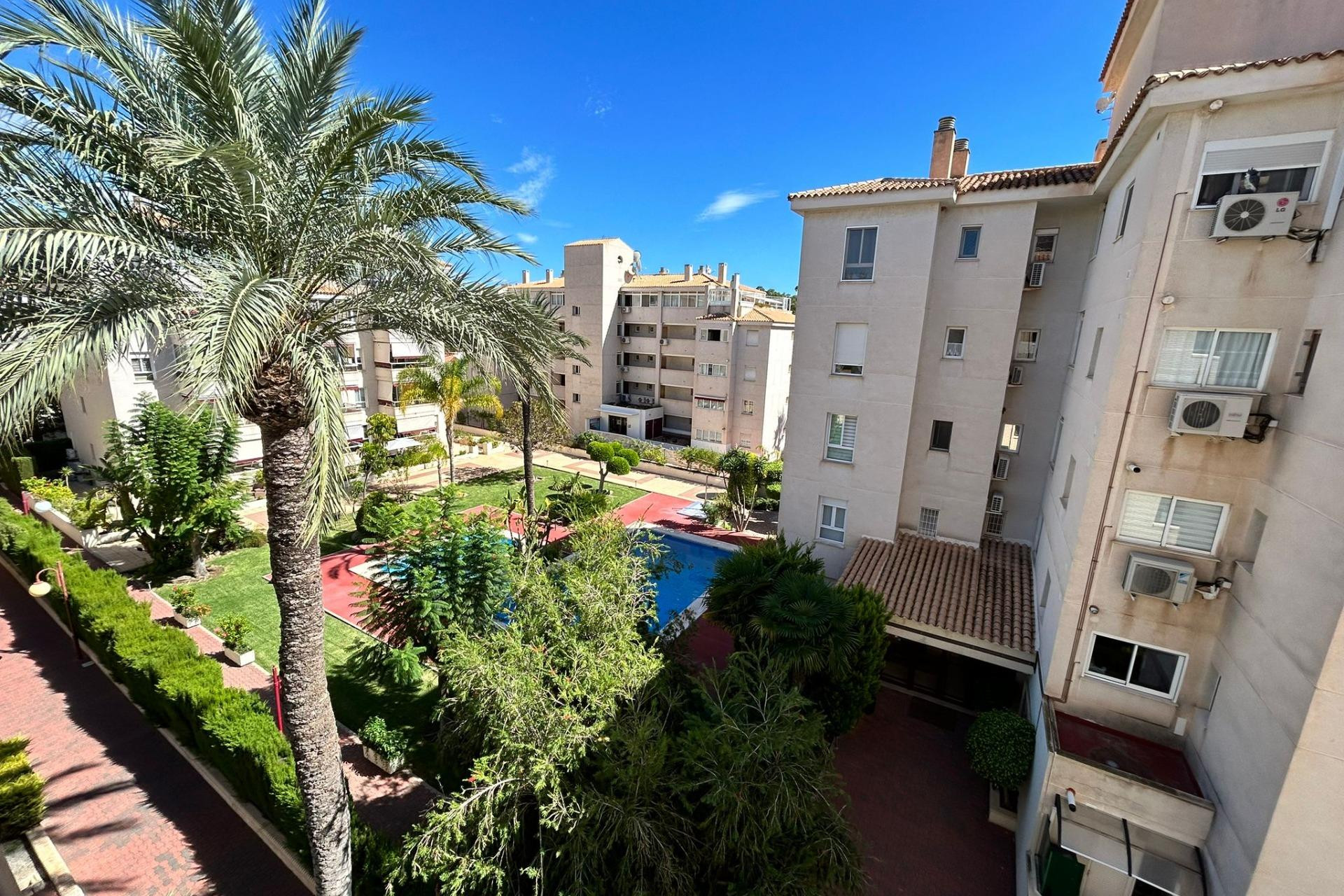 Resale - Apartment  - Alfaz del Pi - Albir