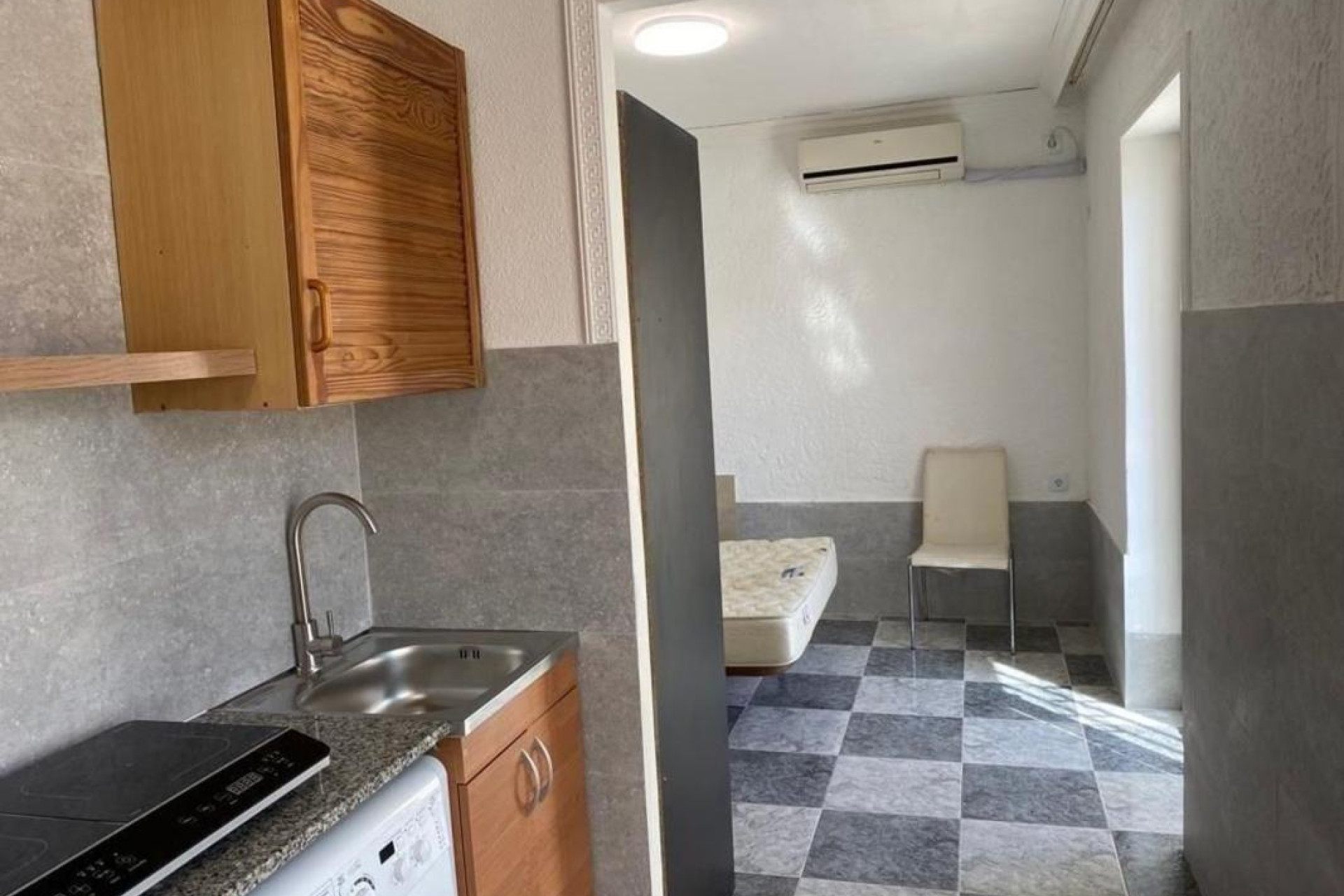 Resale - Apartment  - Alicante / Alacant