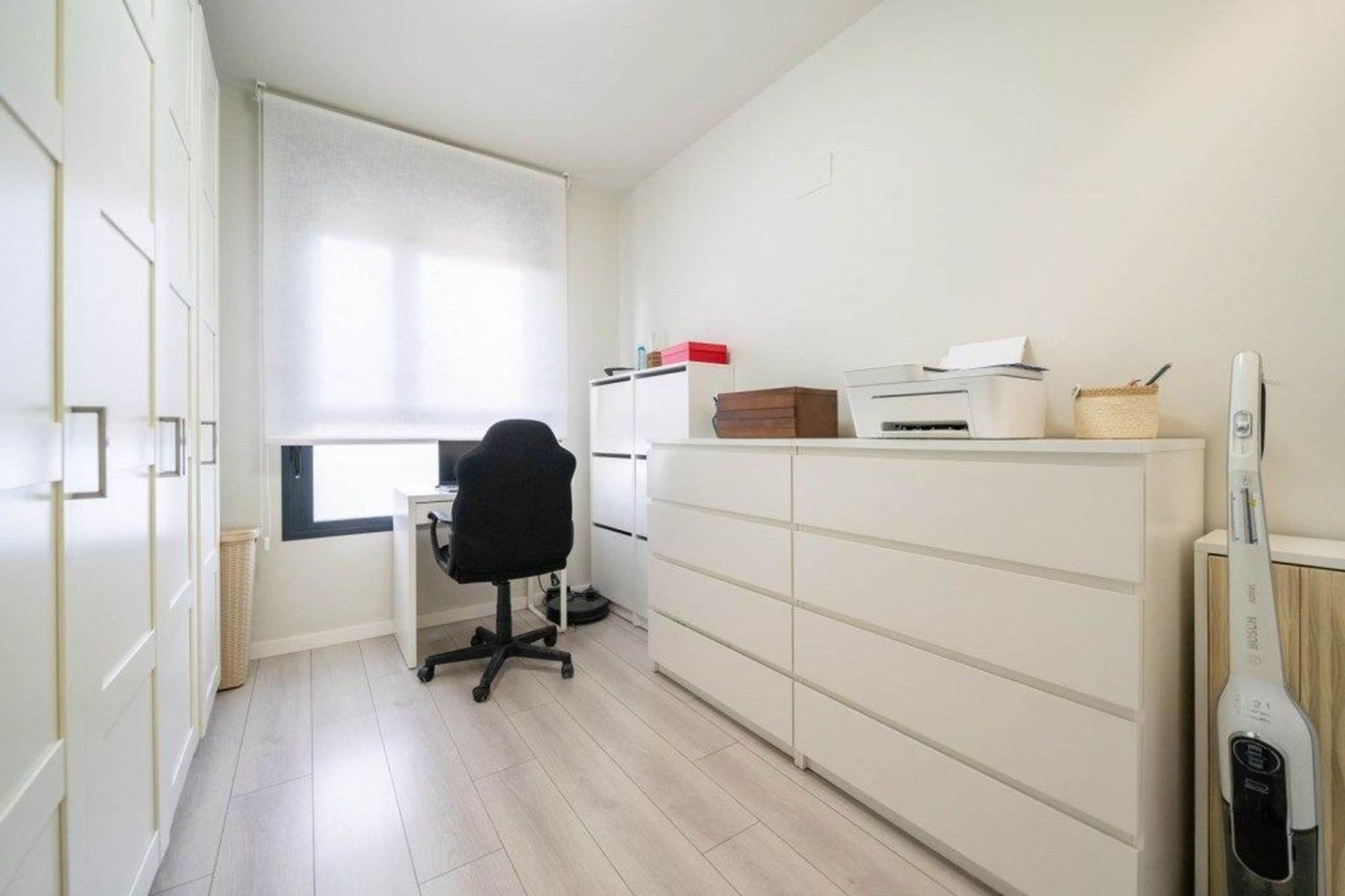 Resale - Apartment  - Alicante - Alicante Golf