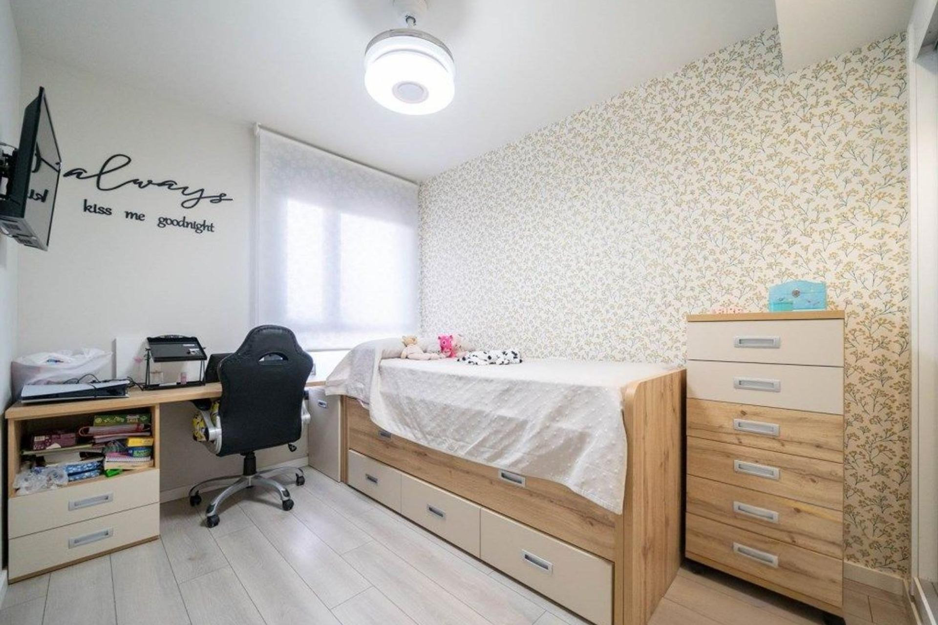 Resale - Apartment  - Alicante - Alicante Golf