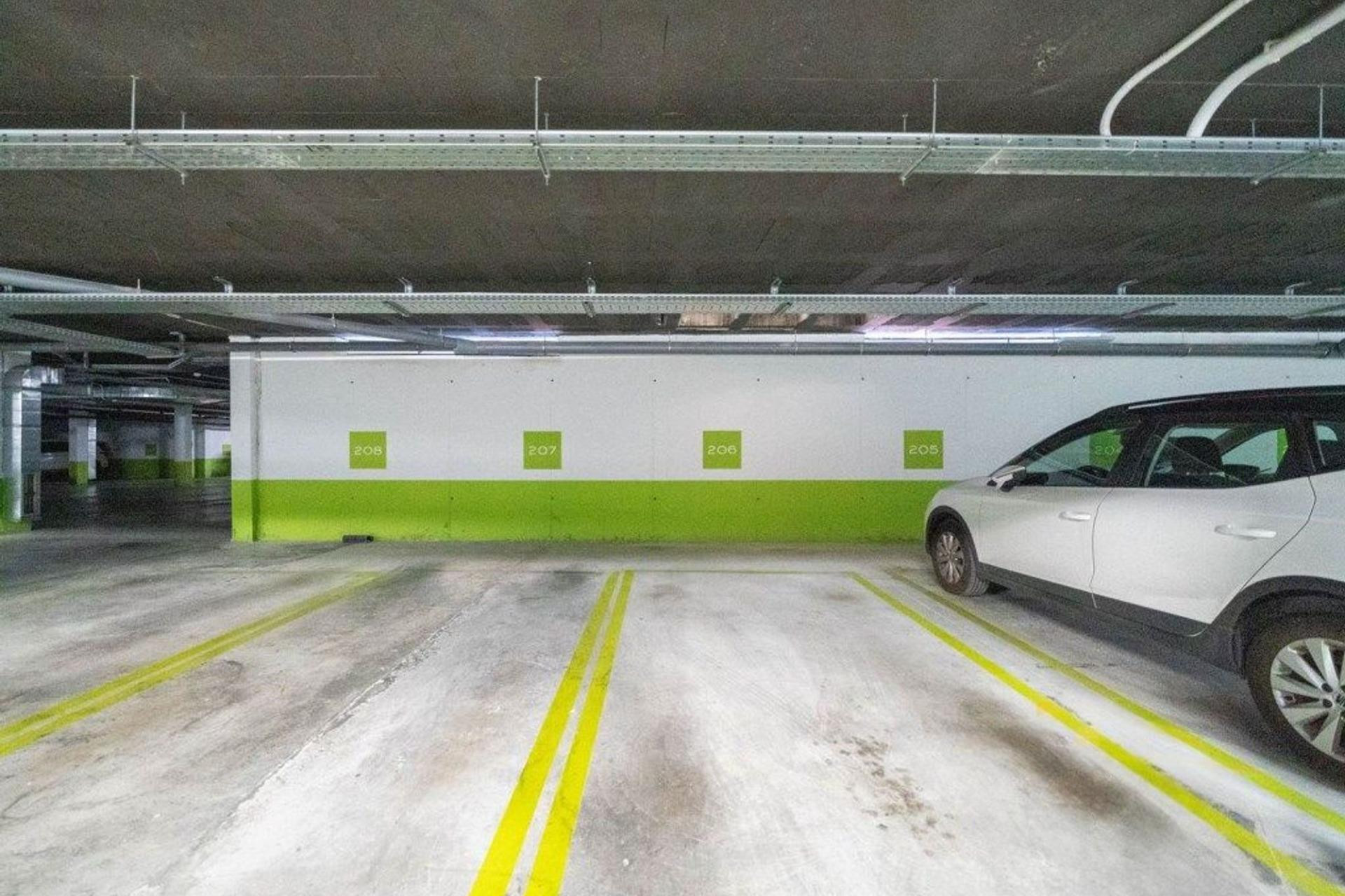 Resale - Apartment  - Alicante - Alicante Golf