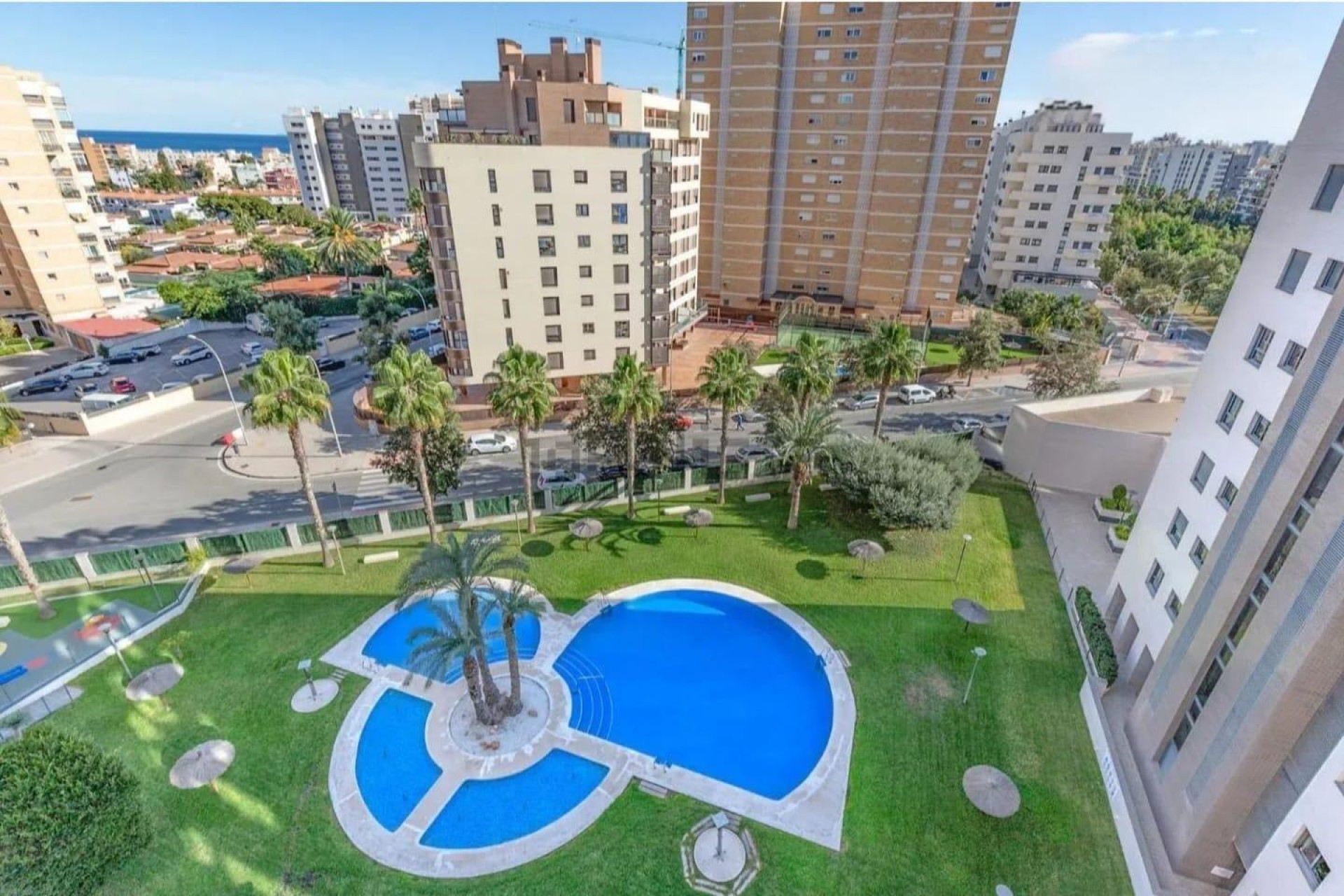 Resale - Apartment  - Alicante - Alicante Golf