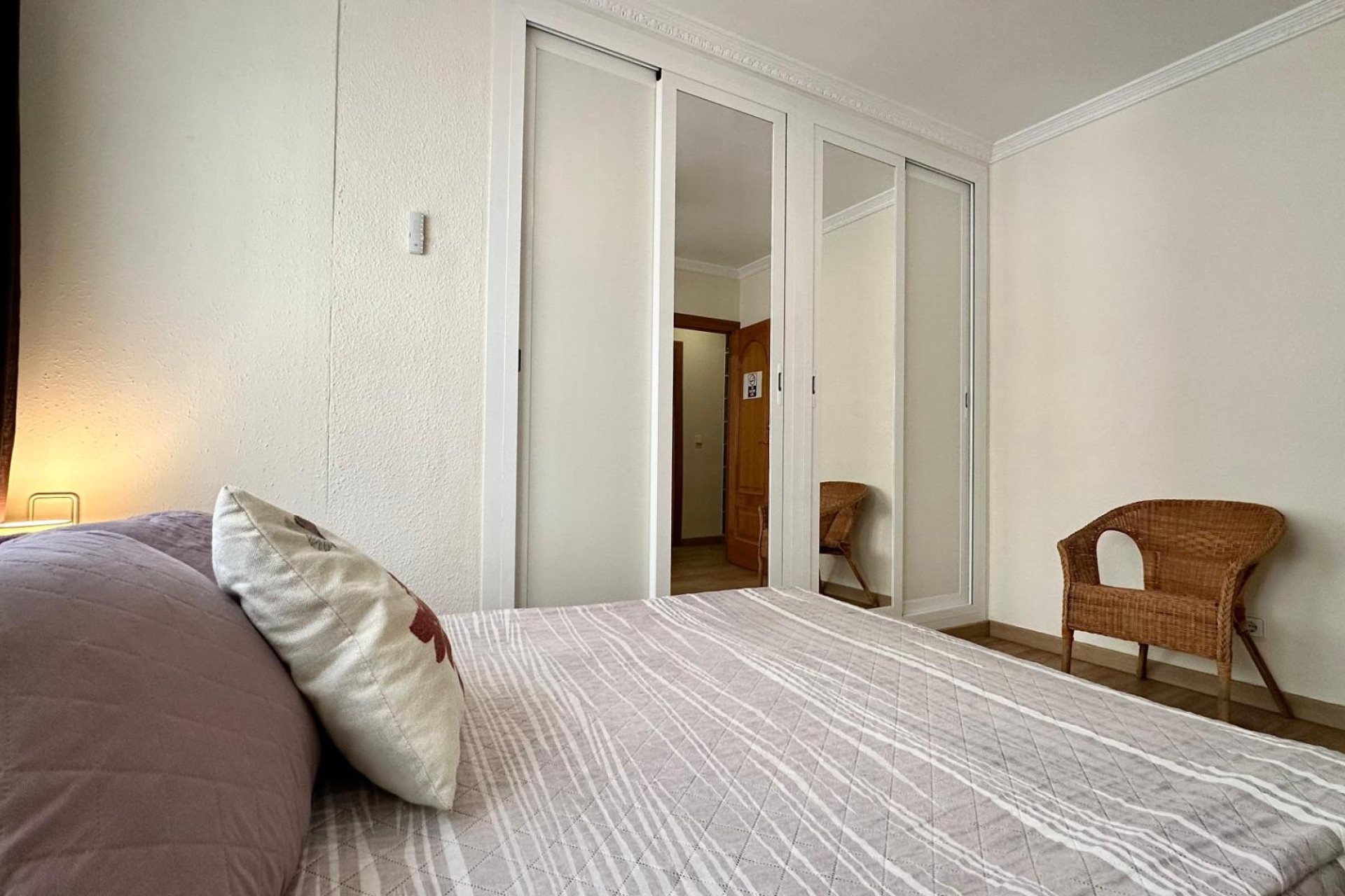 Resale - Apartment  - Alicante - Altozano