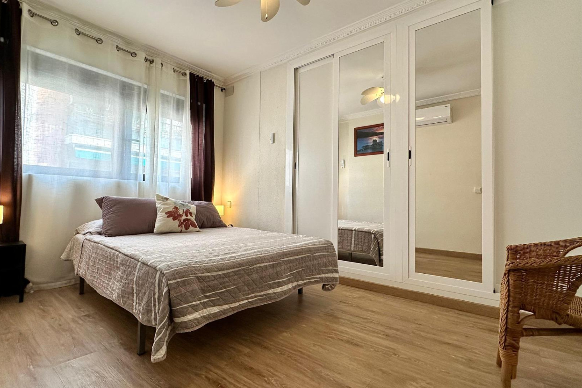 Resale - Apartment  - Alicante - Altozano