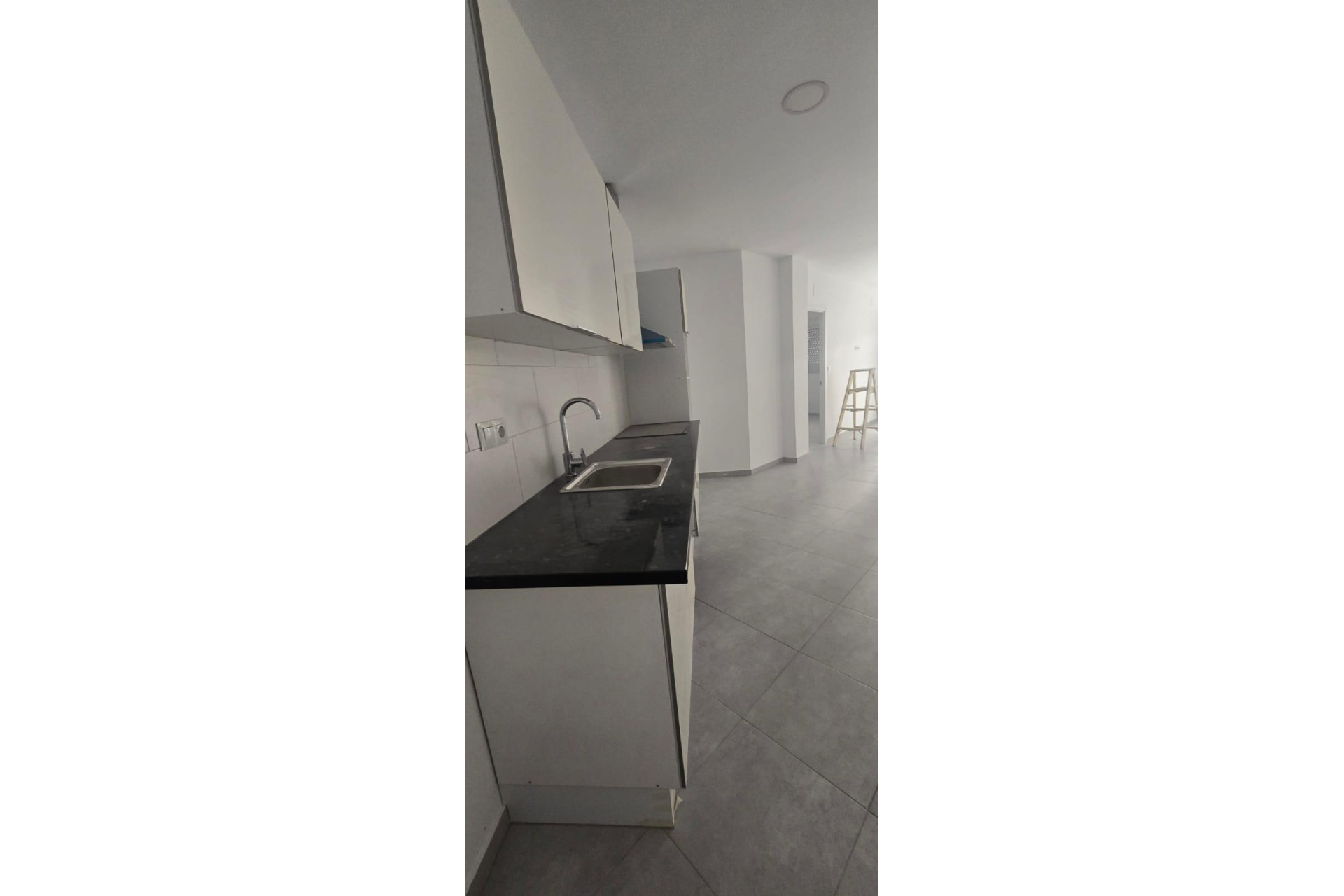 Resale - Apartment  - Alicante - Babel