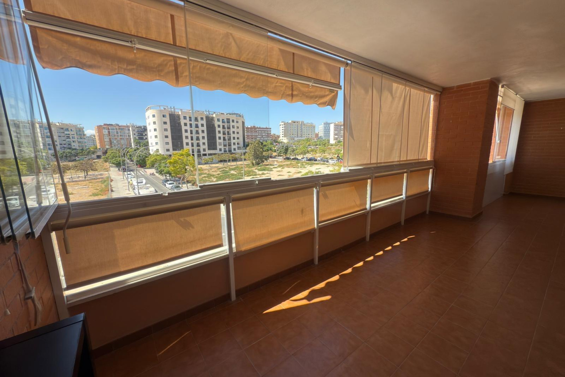 Resale - Apartment  - Alicante - Babel