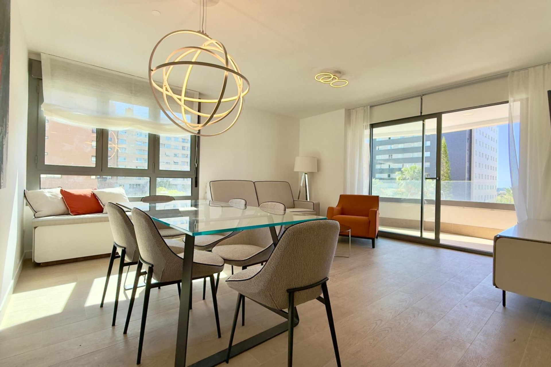 Resale - Apartment  - Alicante - Benalua