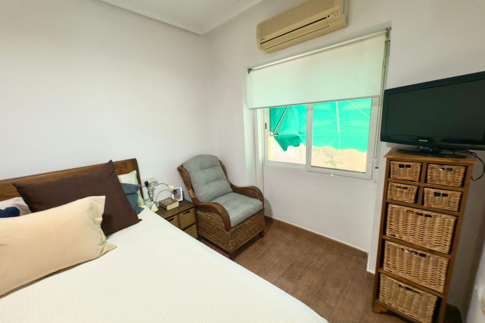 Resale - Apartment  - Alicante - Campoamor