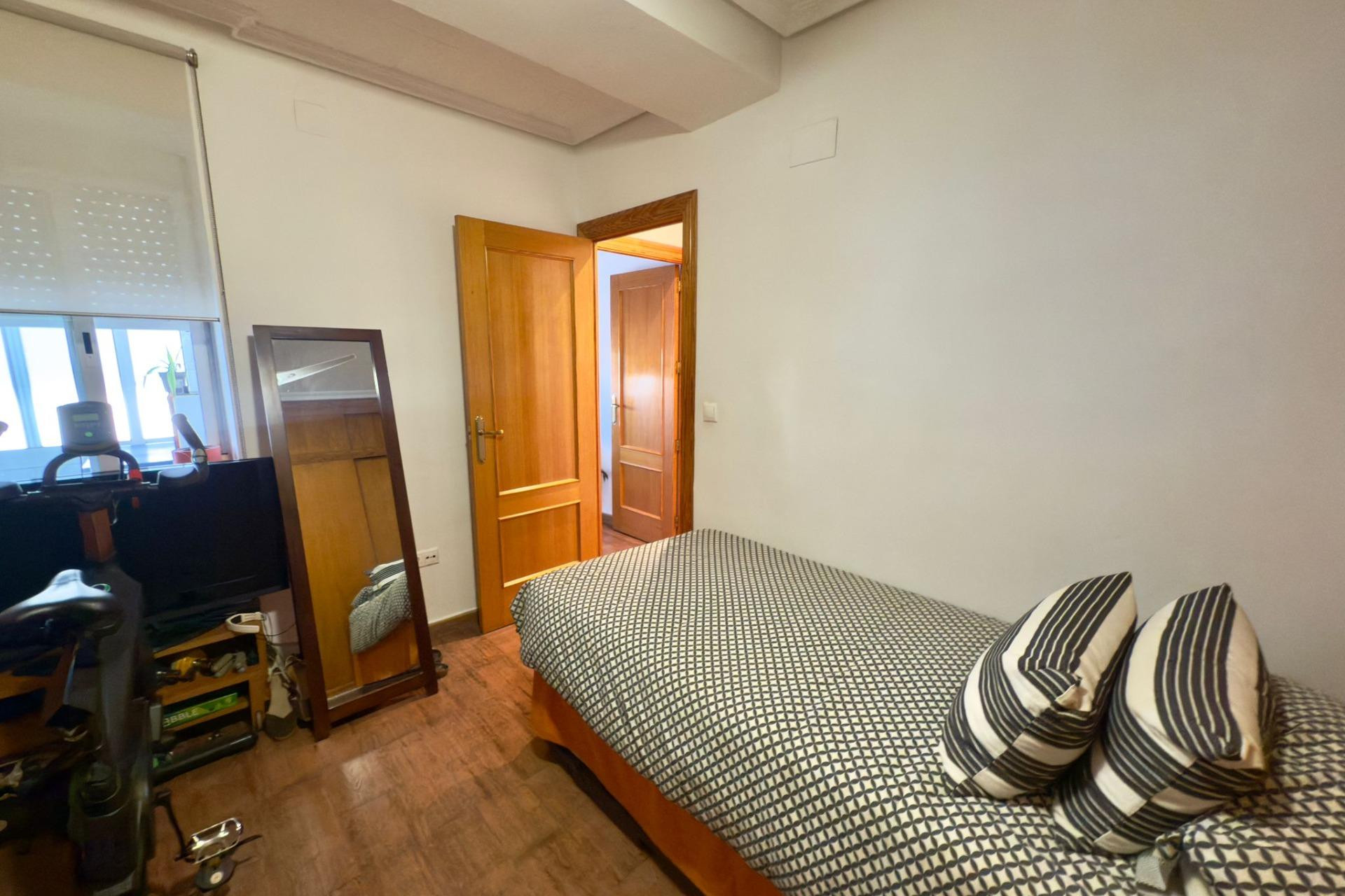 Resale - Apartment  - Alicante - Campoamor