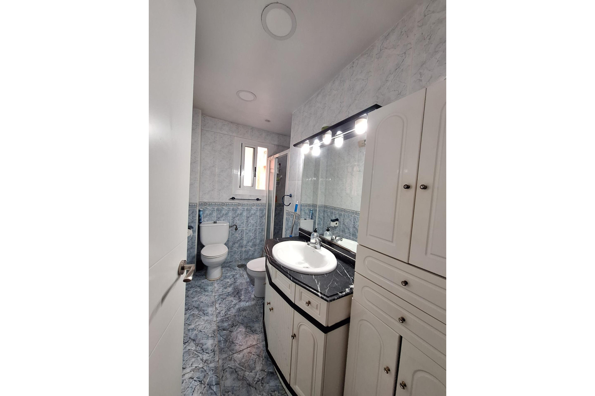 Resale - Apartment  - Alicante - Carolinas Altas