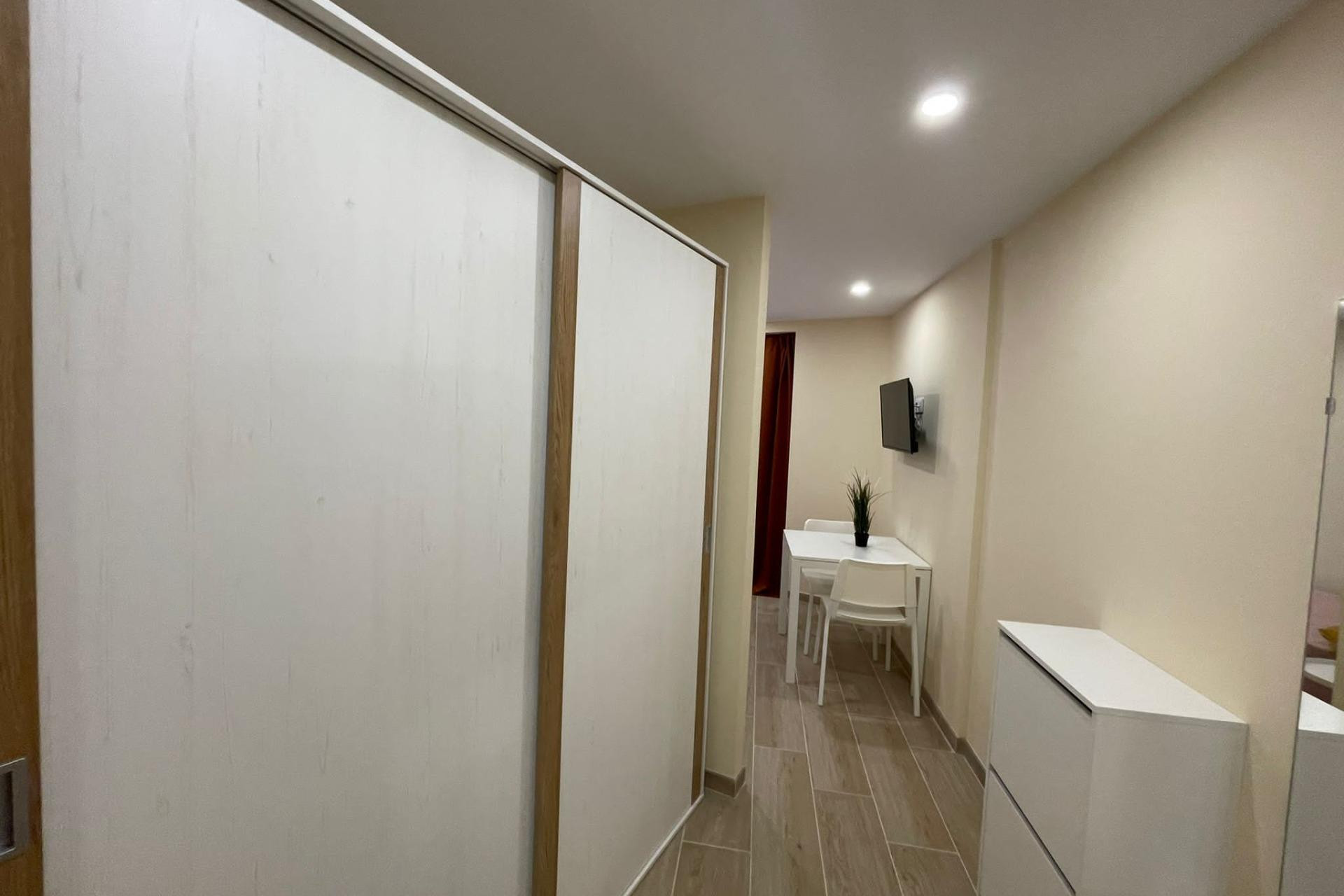 Resale - Apartment  - Alicante - Carolinas Altas