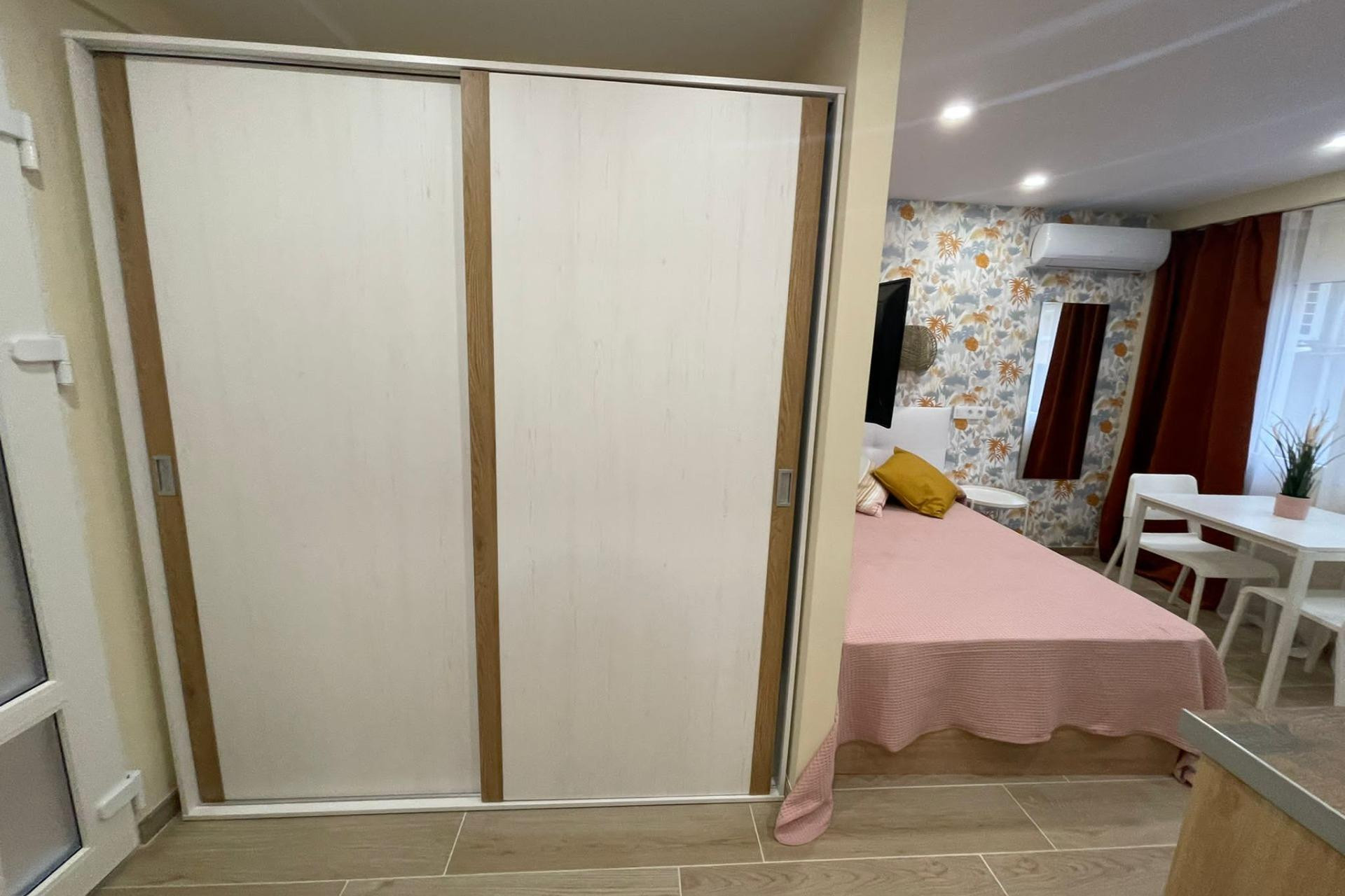 Resale - Apartment  - Alicante - Carolinas Altas