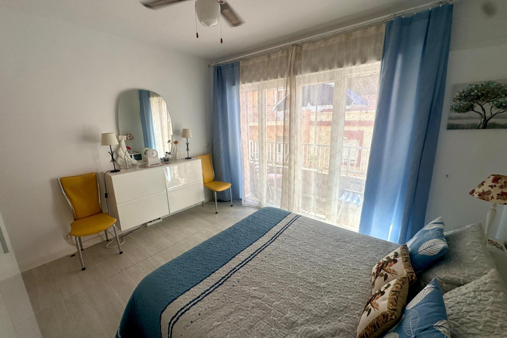 Resale - Apartment  - Alicante - Carolinas Altas